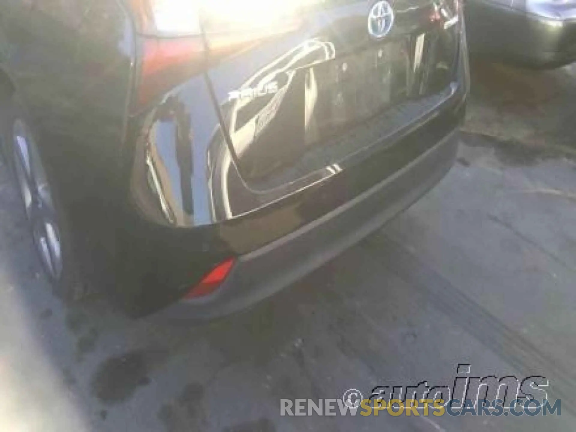 18 fotografías del automóvil dañado JTDKARFU8L3112388 TOYOTA PRIUS 2020