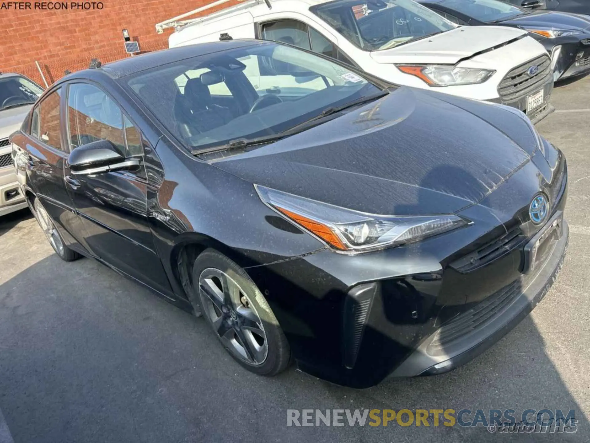 19 fotografías del automóvil dañado JTDKARFU8L3112388 TOYOTA PRIUS 2020