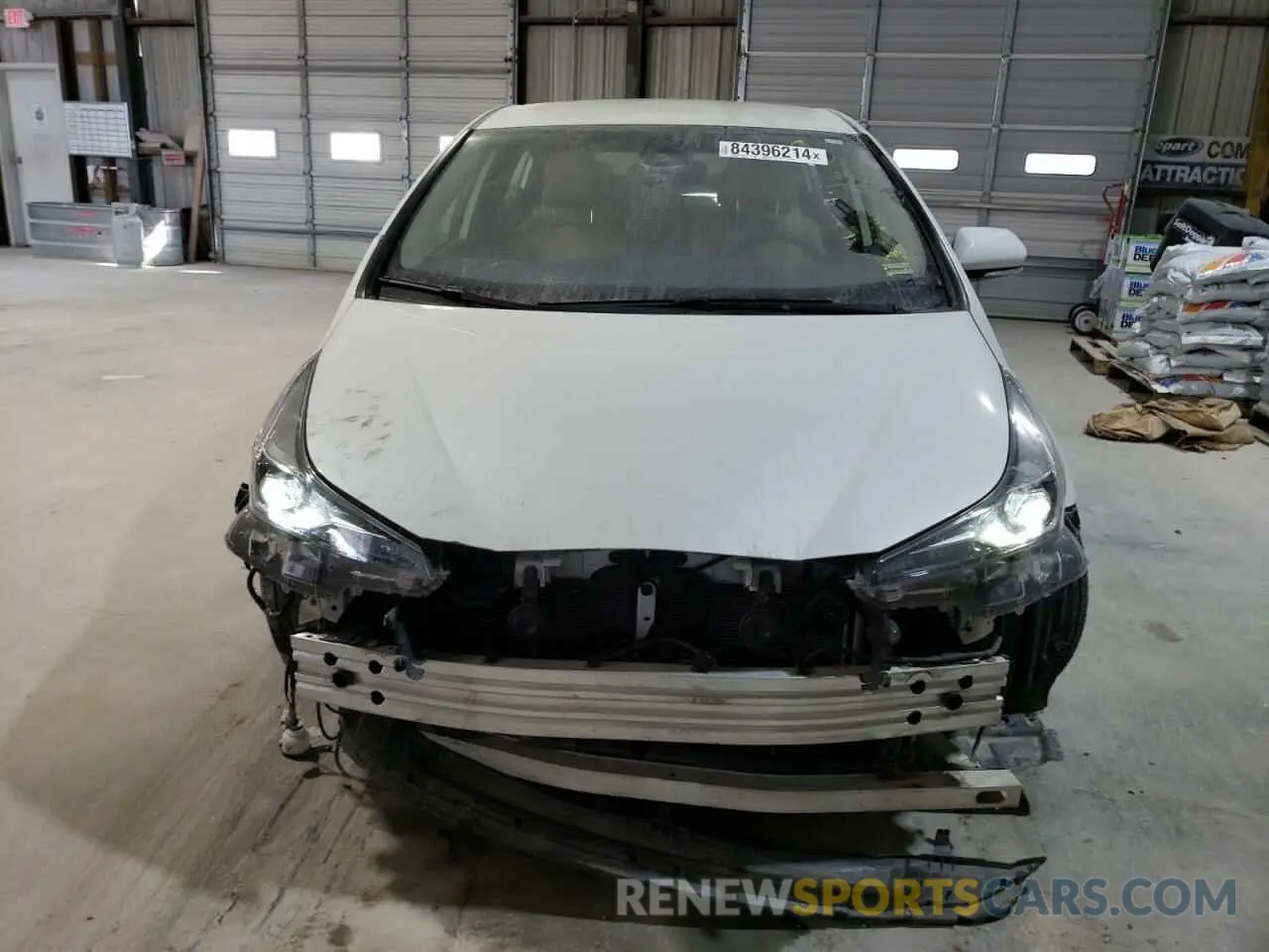 5 fotografías del automóvil dañado JTDKARFU8L3119759 TOYOTA PRIUS 2020