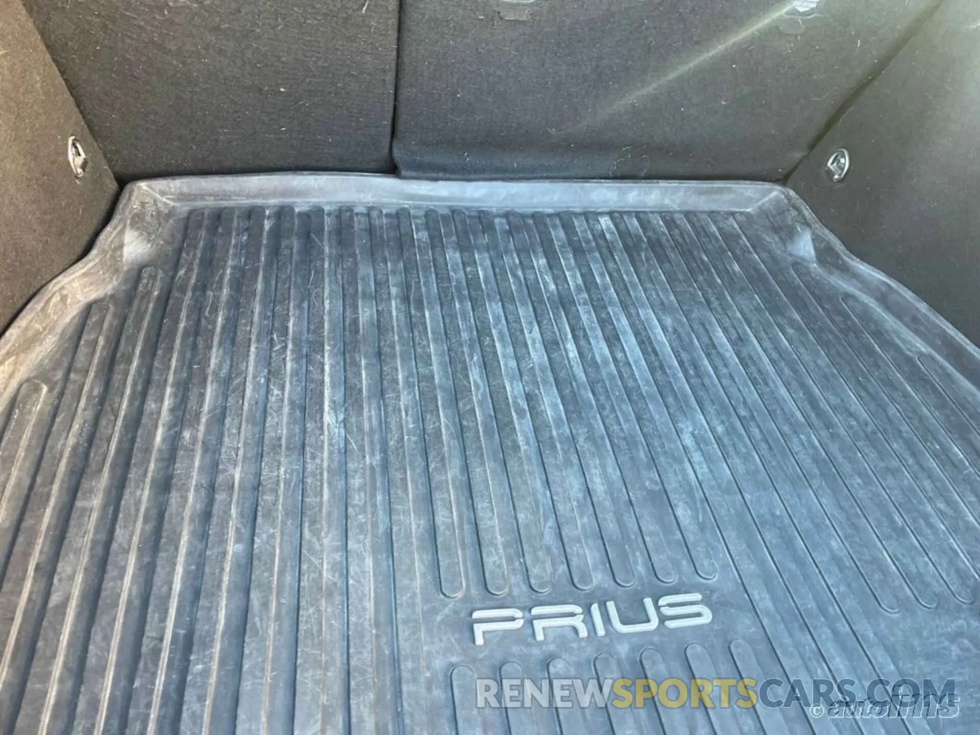 20 fotografías del automóvil dañado JTDKARFU9L3112268 TOYOTA PRIUS 2020