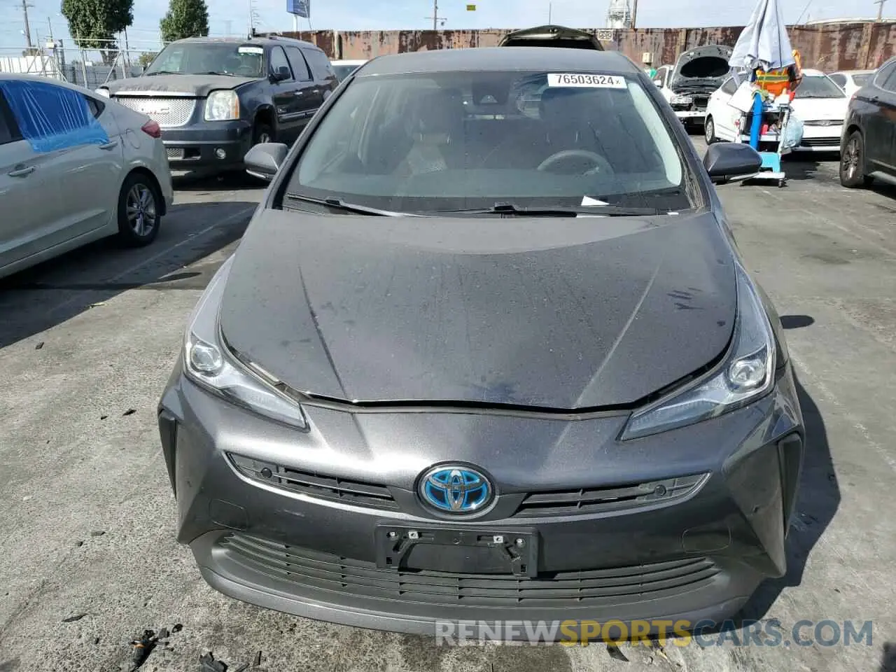 5 fotografías del automóvil dañado JTDKARFU9L3116174 TOYOTA PRIUS 2020