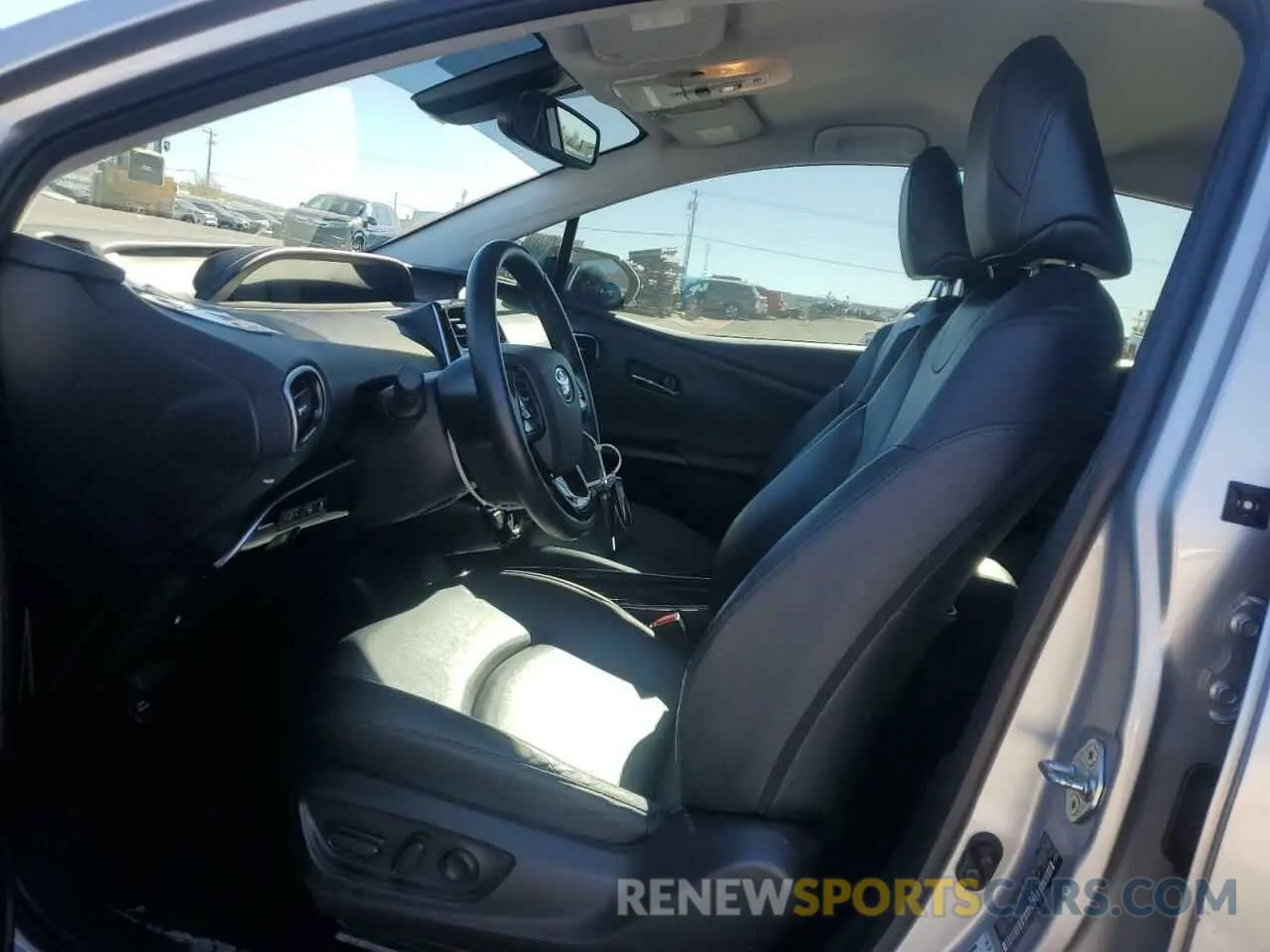 7 fotografías del automóvil dañado JTDKARFU9L3118491 TOYOTA PRIUS 2020