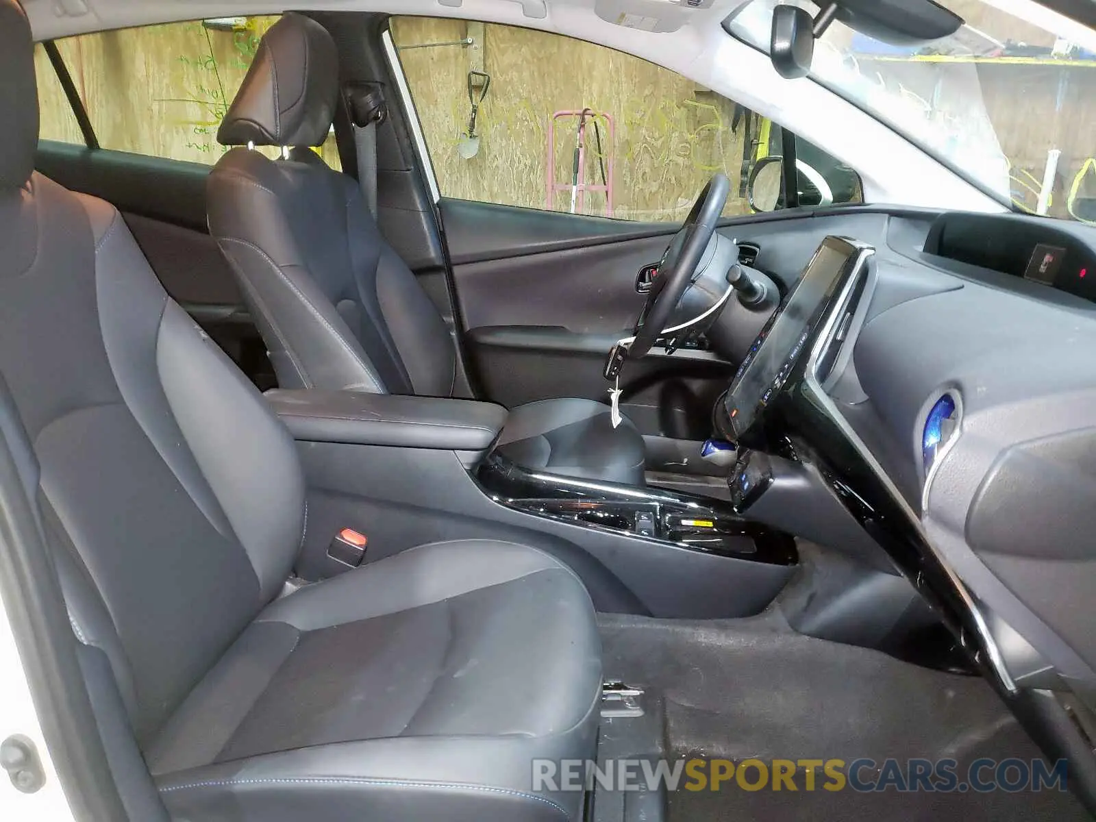 5 fotografías del automóvil dañado JTDKARFU9L3120225 TOYOTA PRIUS 2020