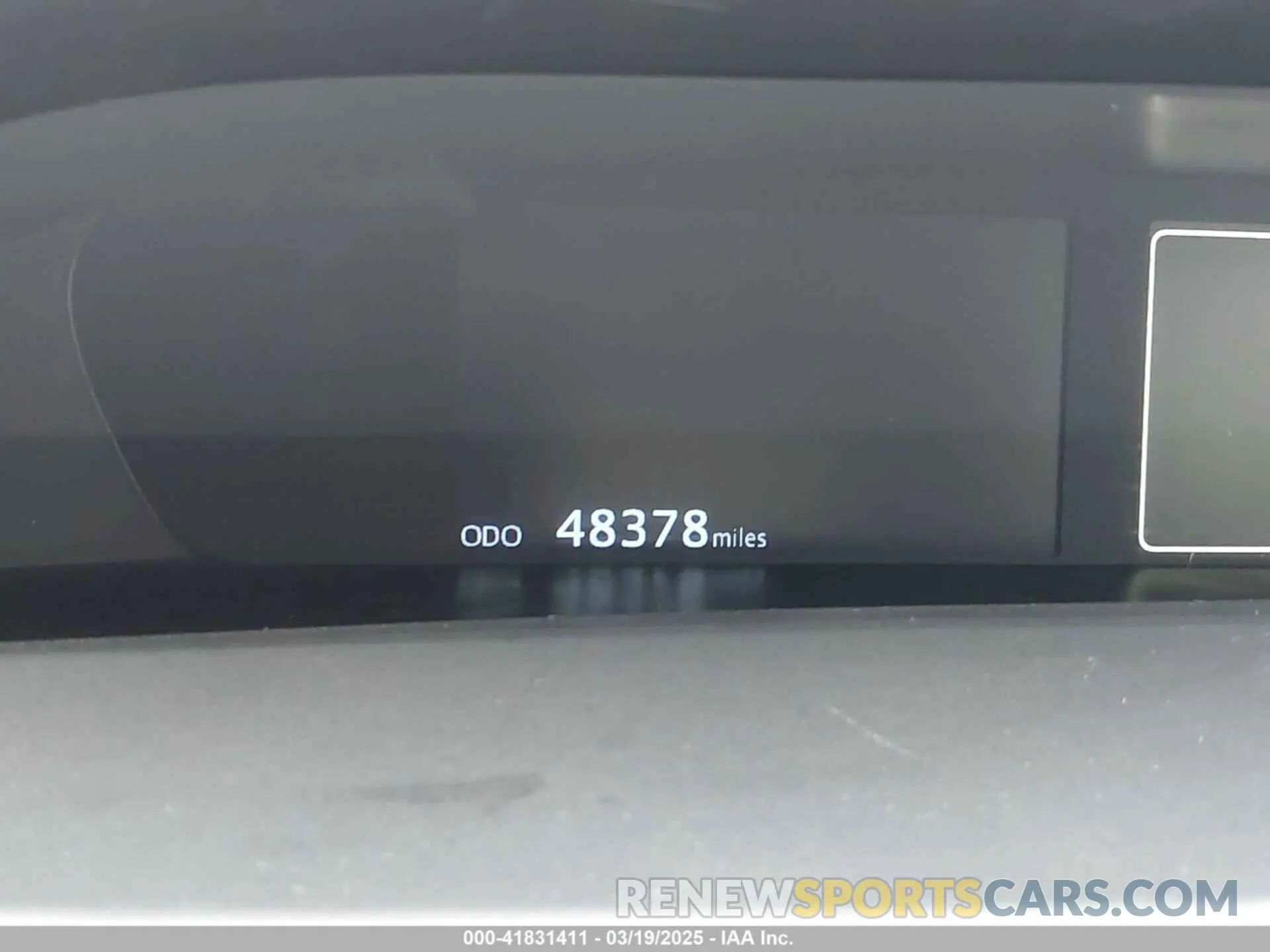 14 fotografías del automóvil dañado JTDKARFUXL3115471 TOYOTA PRIUS 2020