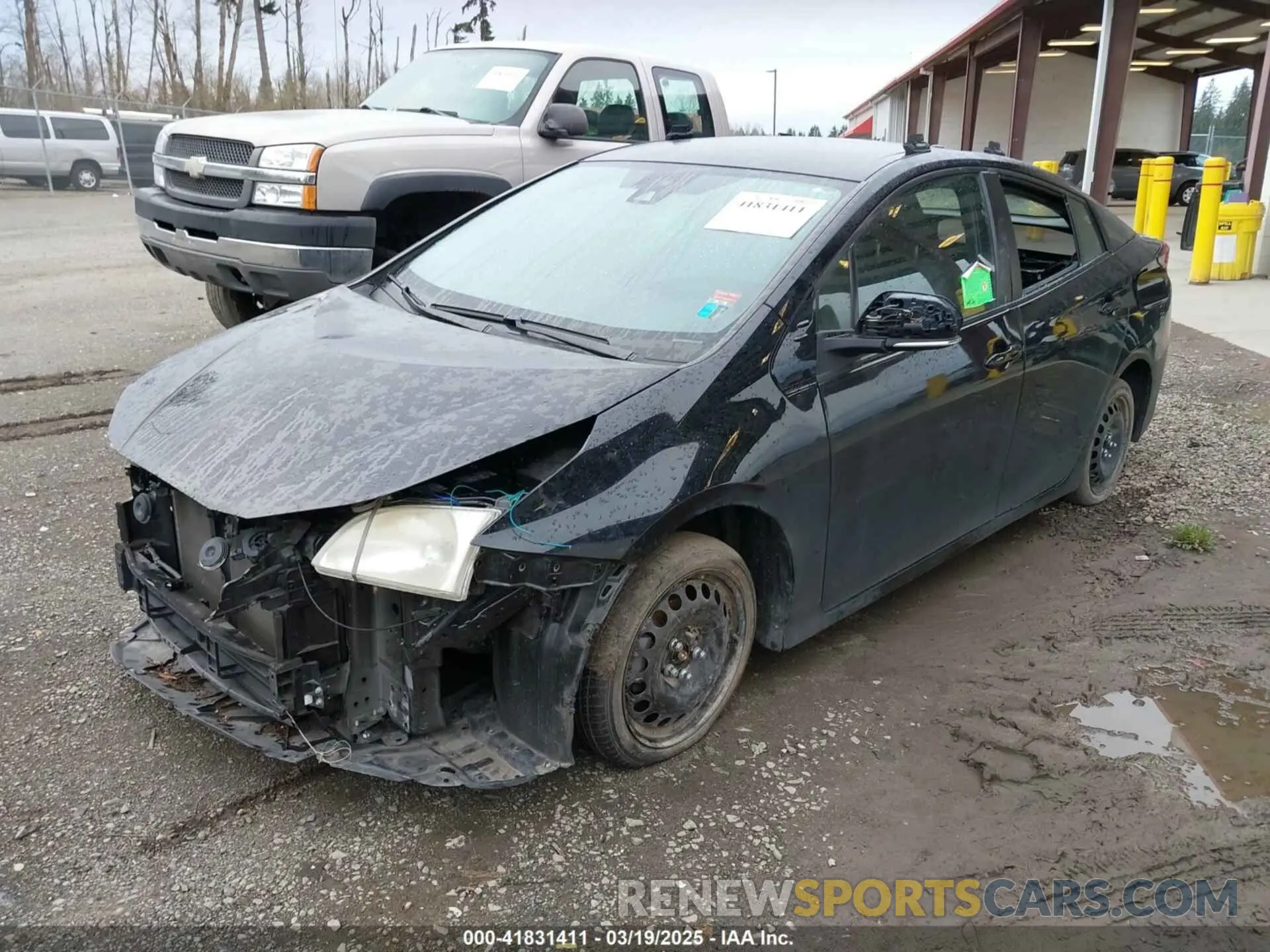 2 fotografías del automóvil dañado JTDKARFUXL3115471 TOYOTA PRIUS 2020