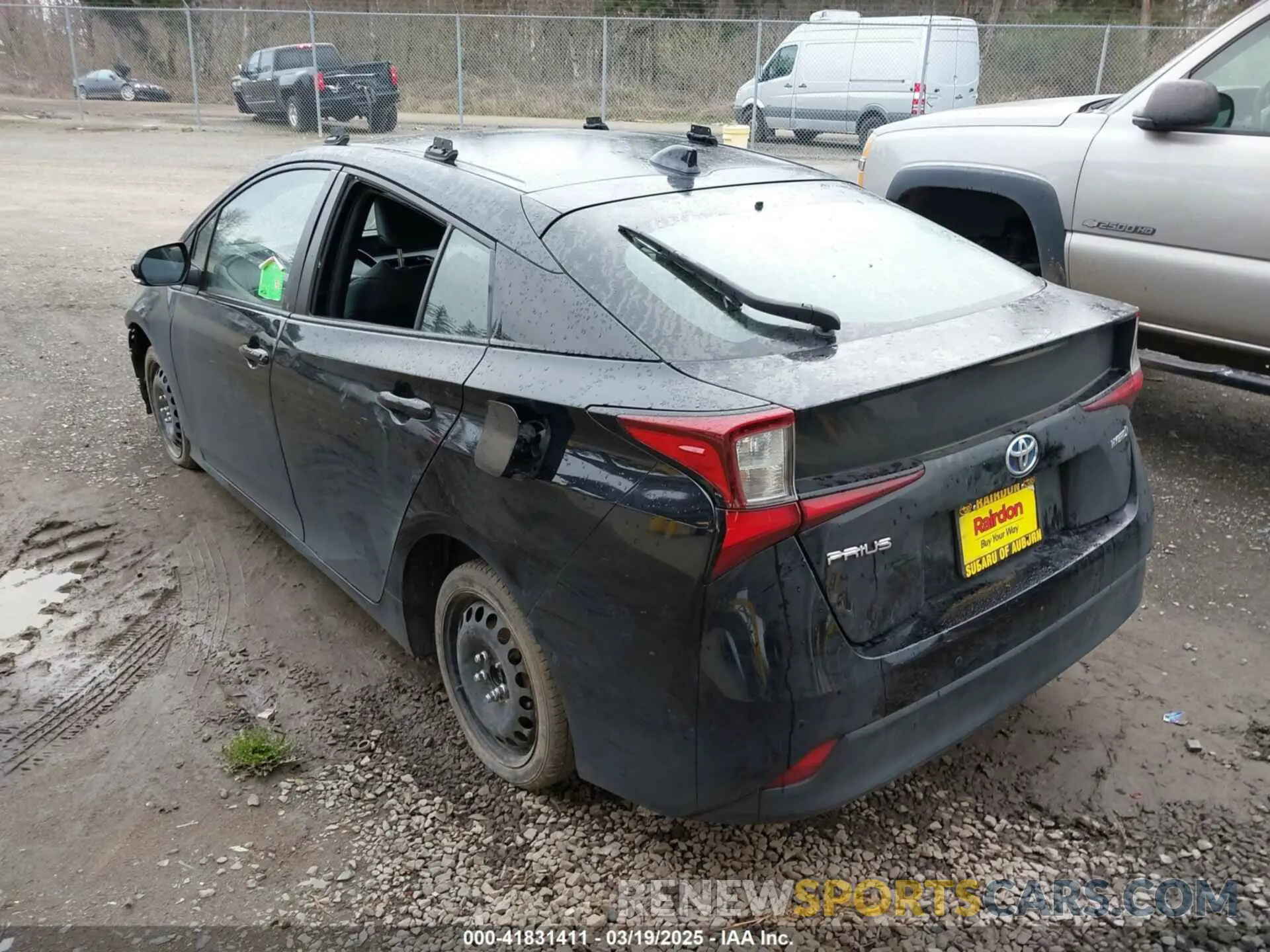 3 fotografías del automóvil dañado JTDKARFUXL3115471 TOYOTA PRIUS 2020