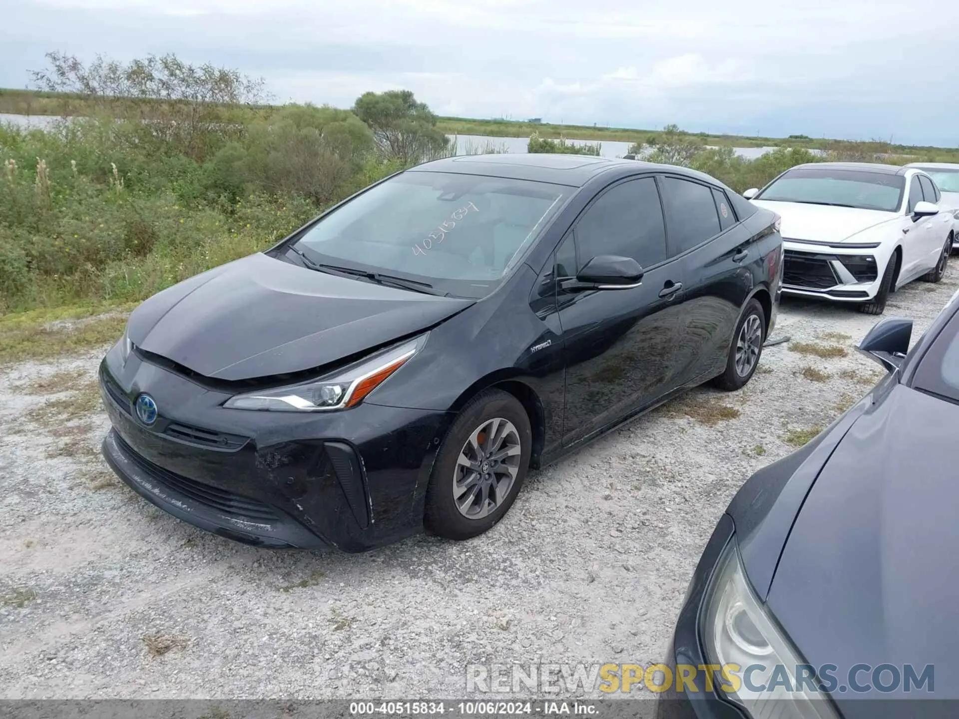 2 fotografías del automóvil dañado JTDKARFUXL3120721 TOYOTA PRIUS 2020