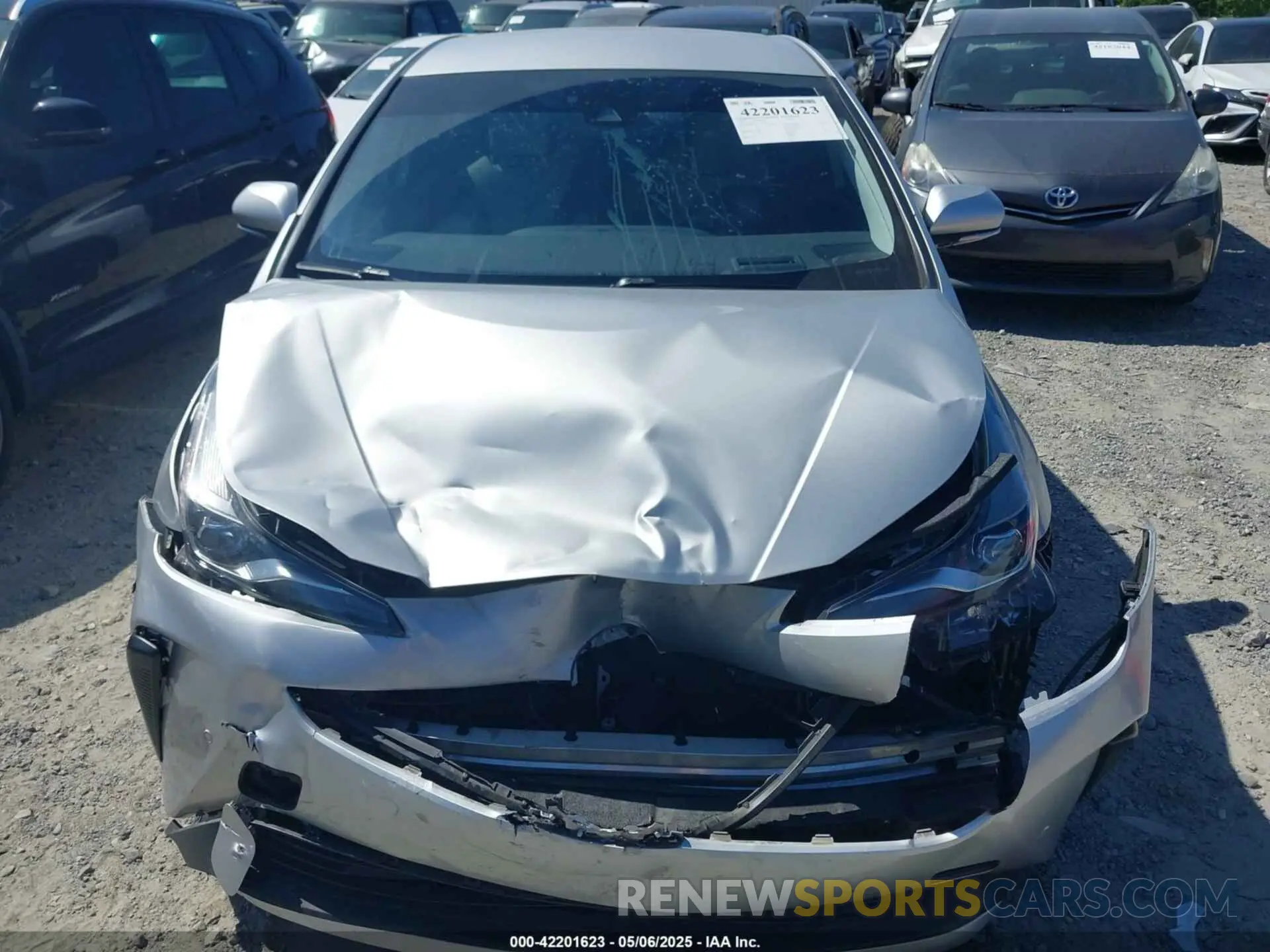 12 fotografías del automóvil dañado JTDKARFUXL3125434 TOYOTA PRIUS 2020