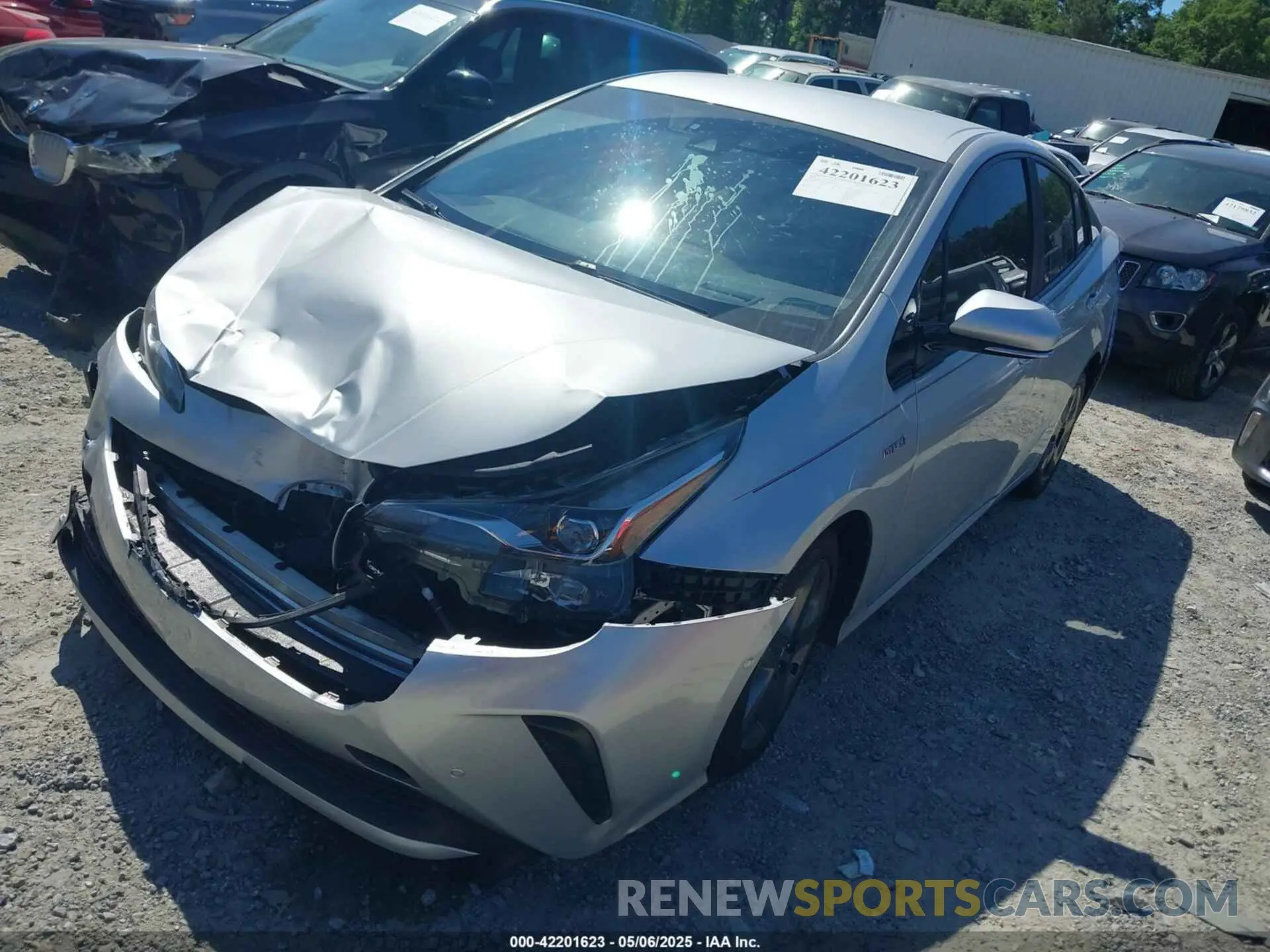 2 fotografías del automóvil dañado JTDKARFUXL3125434 TOYOTA PRIUS 2020
