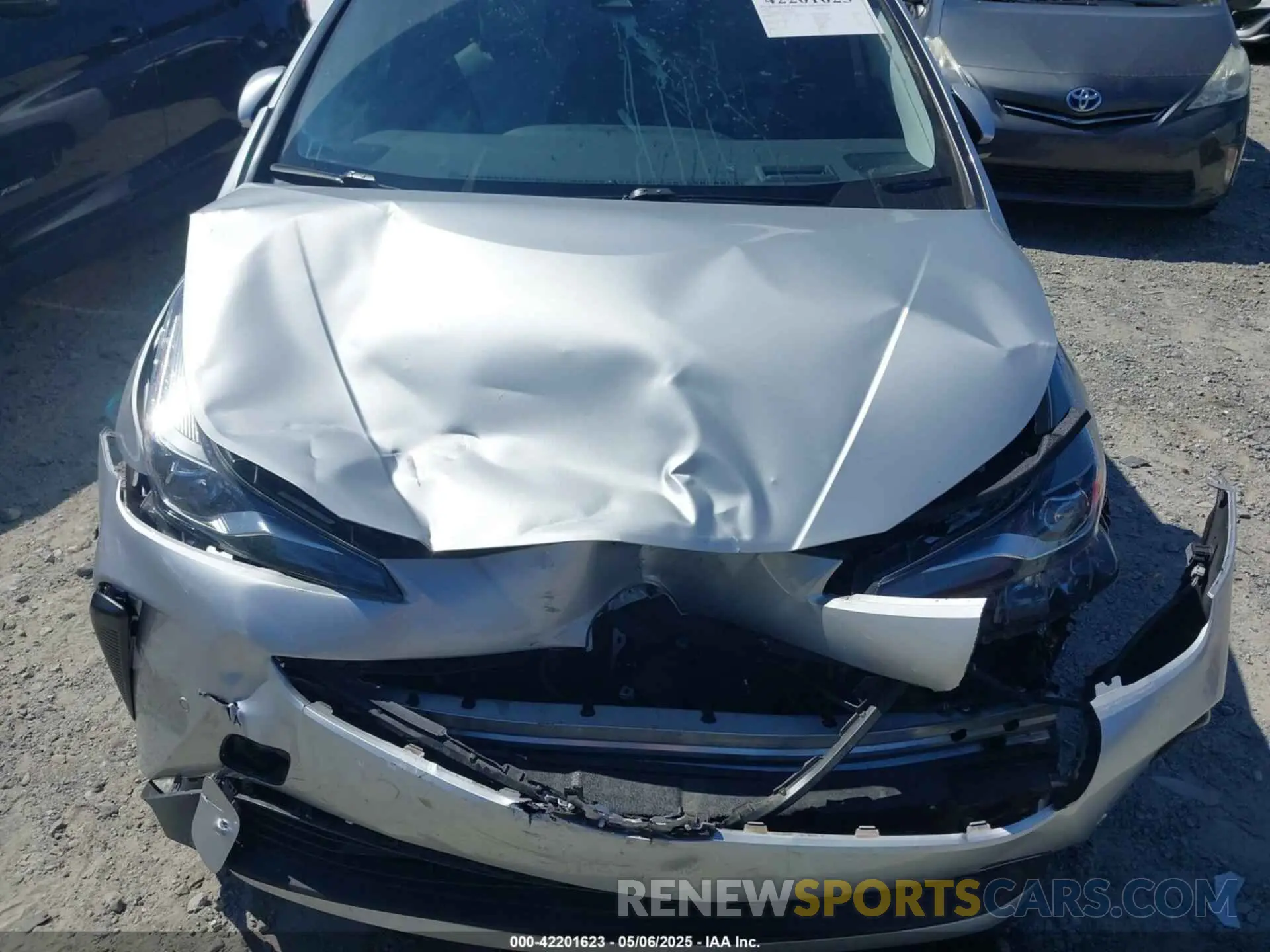 6 fotografías del automóvil dañado JTDKARFUXL3125434 TOYOTA PRIUS 2020