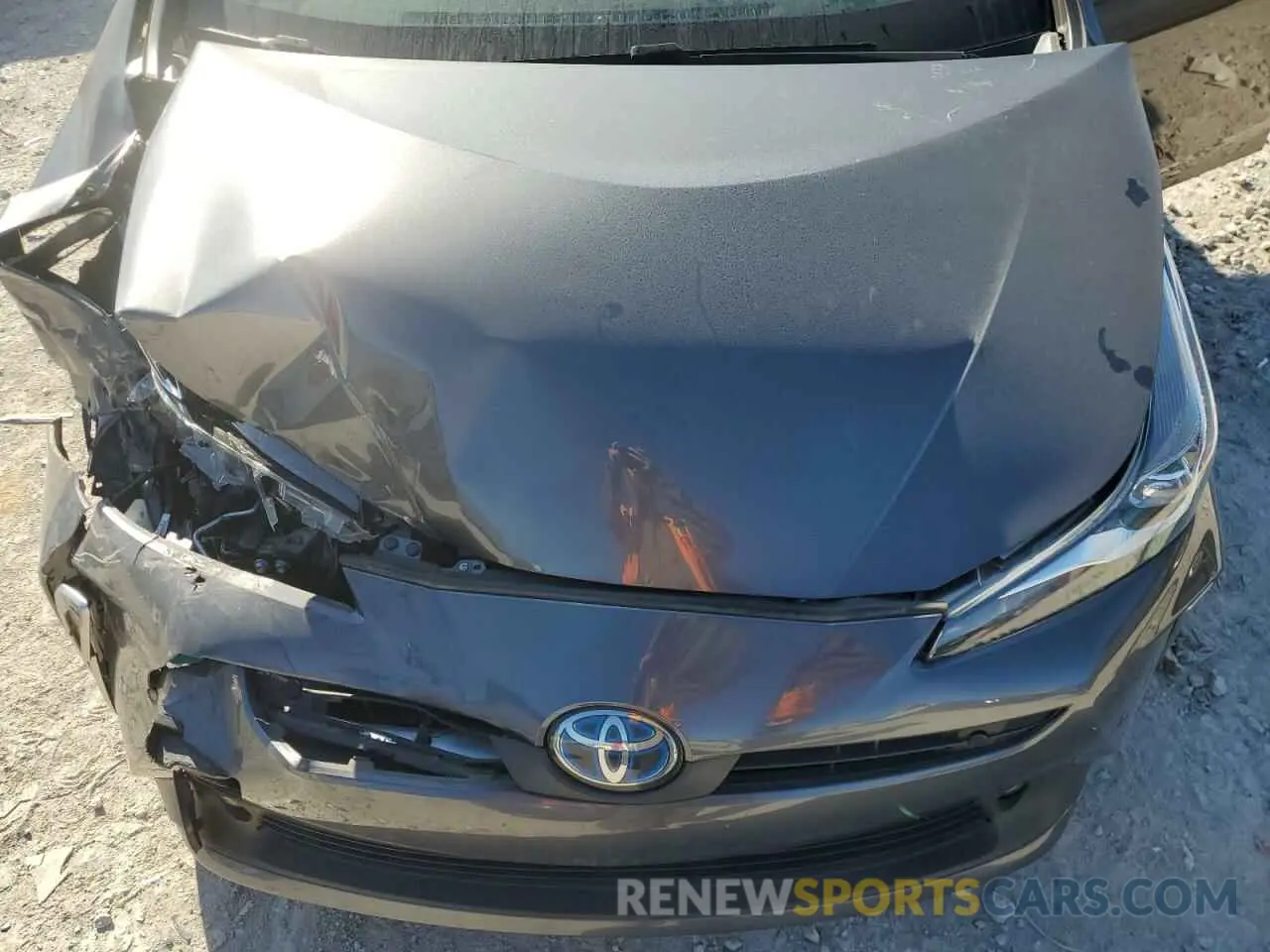 11 fotografías del automóvil dañado JTDL9RFU1L3017099 TOYOTA PRIUS 2020