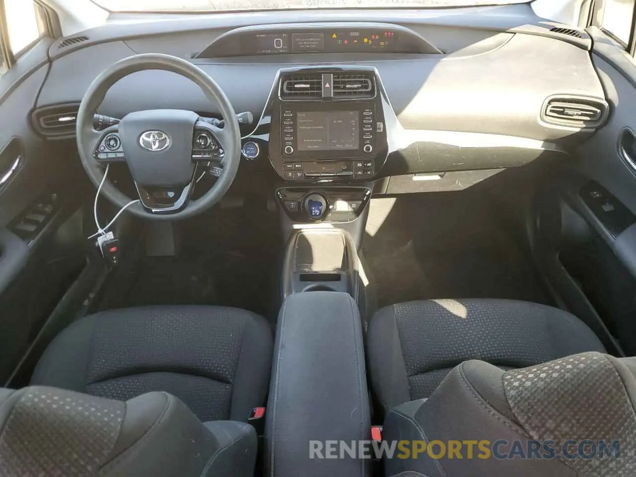 8 fotografías del automóvil dañado JTDL9RFU1L3017099 TOYOTA PRIUS 2020