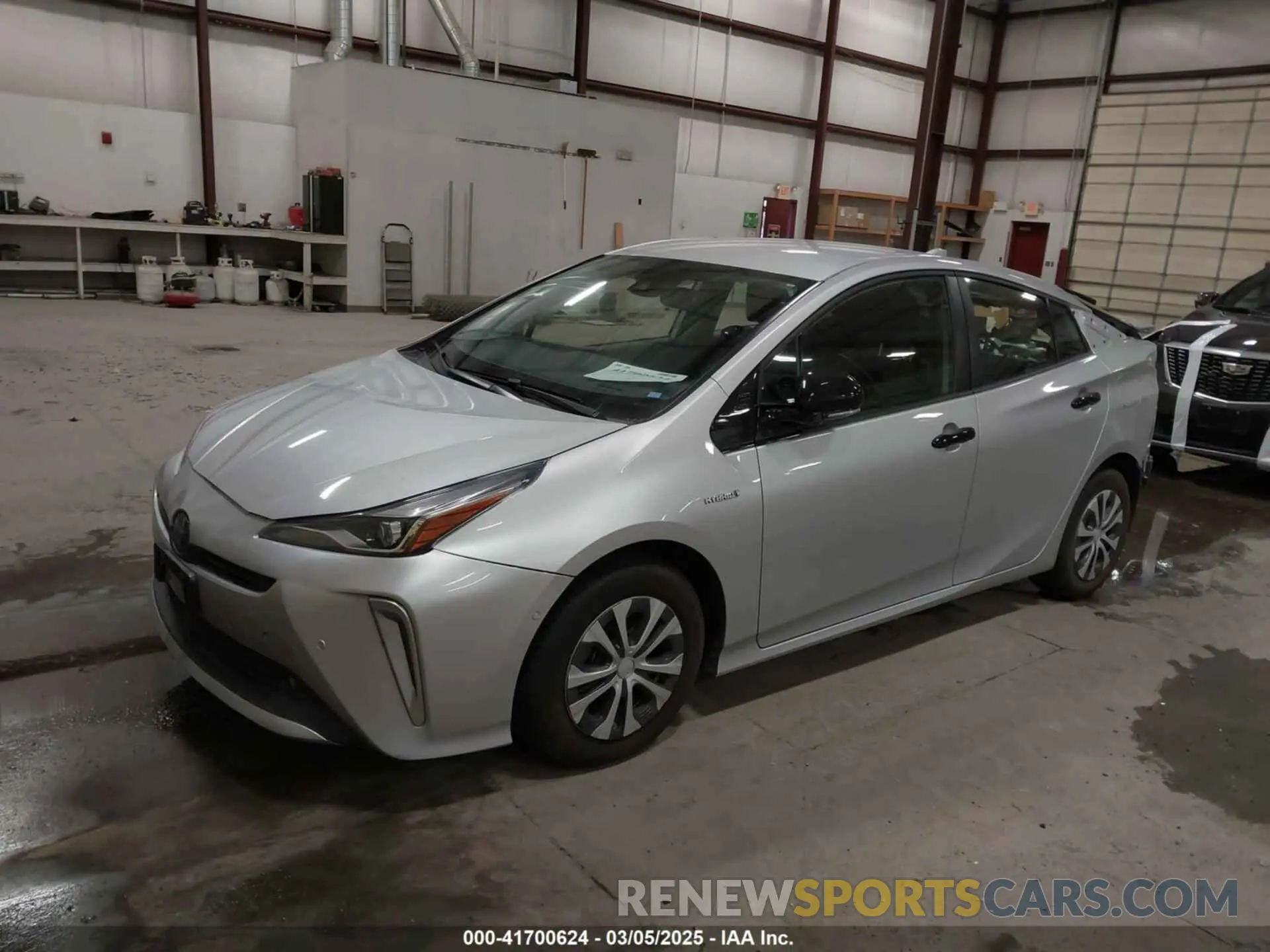 2 fotografías del automóvil dañado JTDL9RFU3L3019534 TOYOTA PRIUS 2020