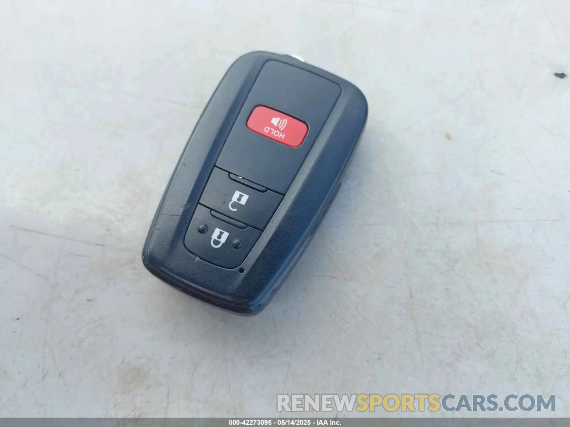 11 fotografías del automóvil dañado JTDL9RFU5L3013704 TOYOTA PRIUS 2020