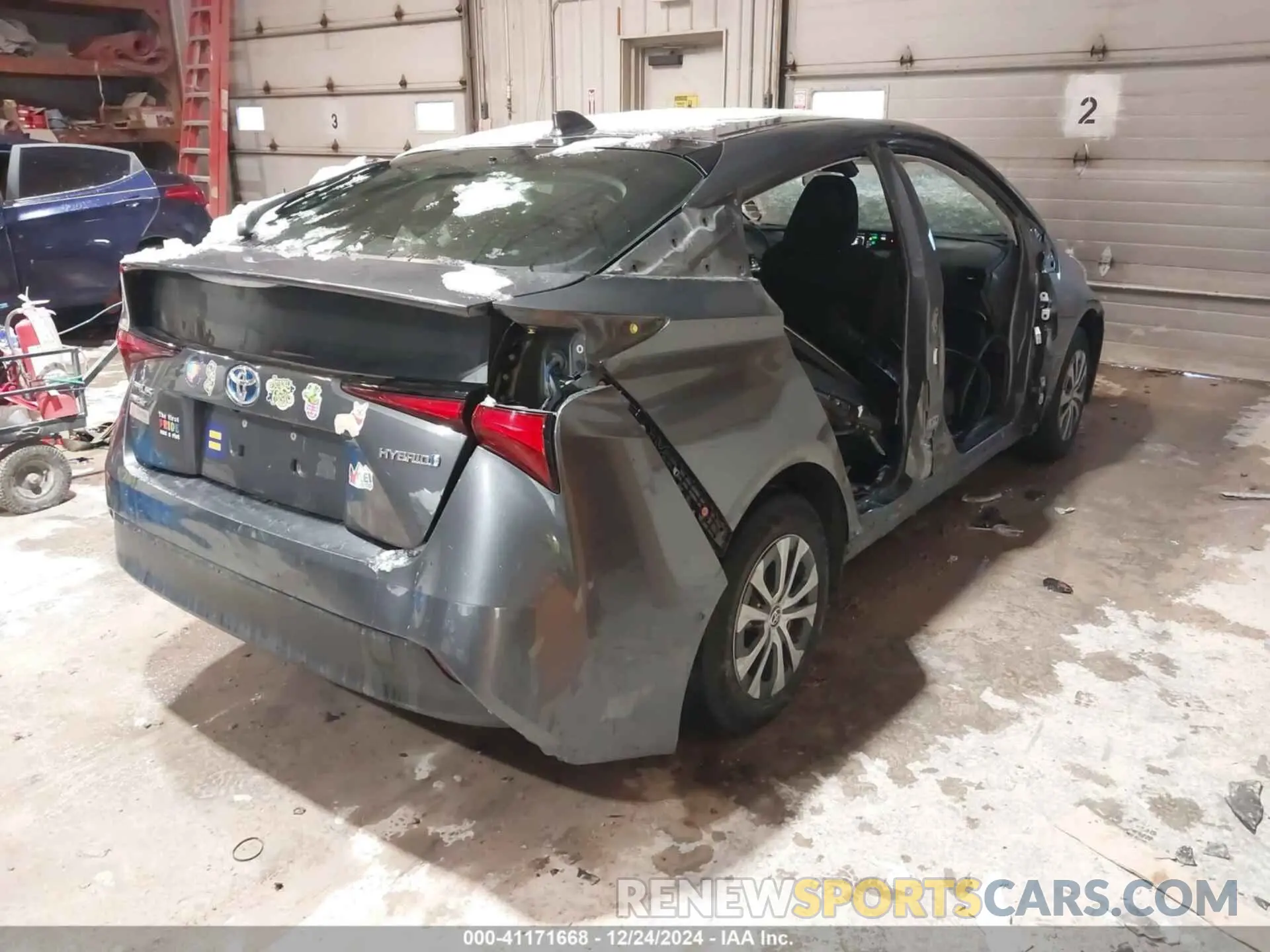 4 fotografías del automóvil dañado JTDL9RFU5L3020409 TOYOTA PRIUS 2020