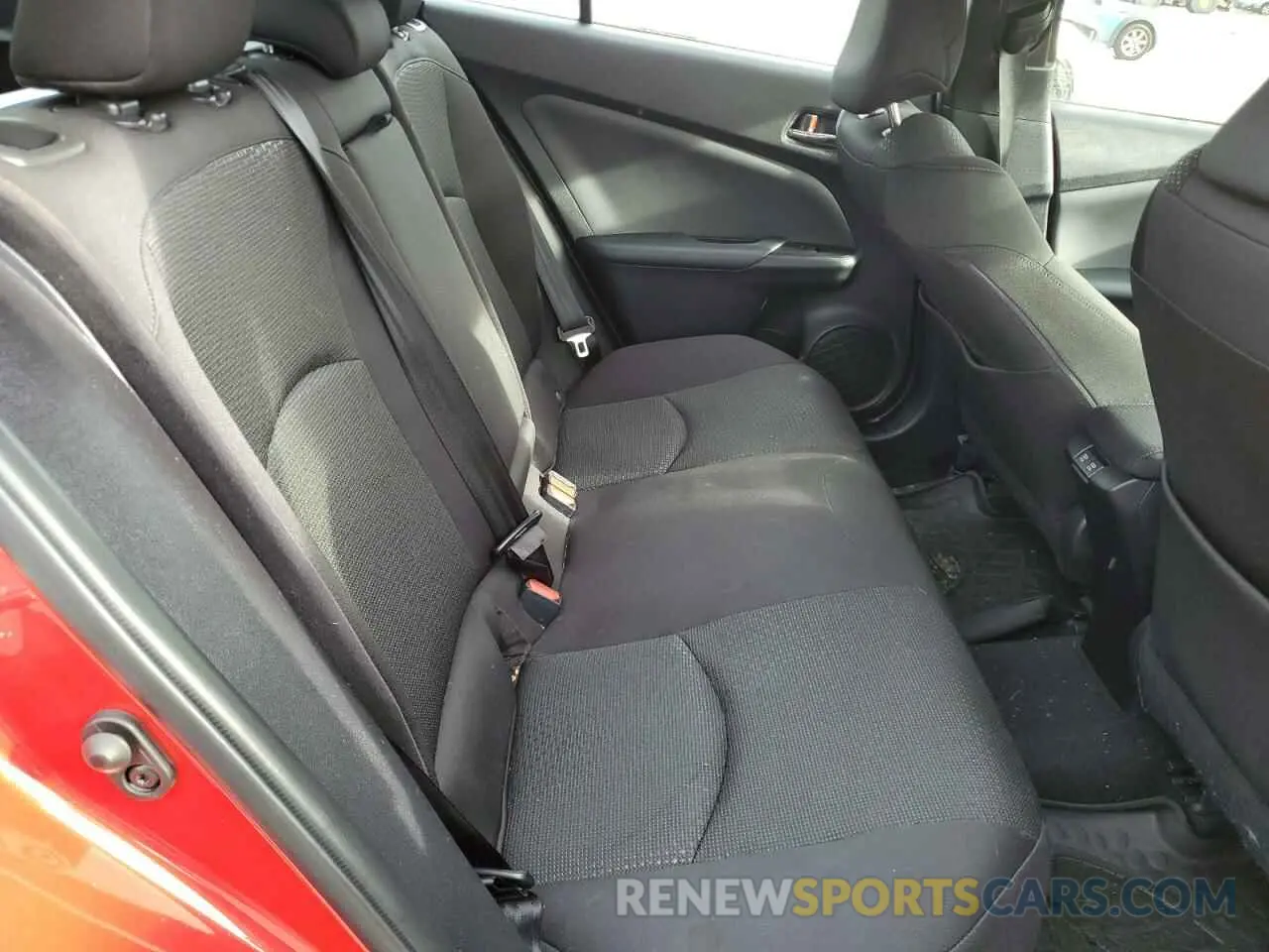 10 fotografías del automóvil dañado JTDL9RFU6L3019320 TOYOTA PRIUS 2020