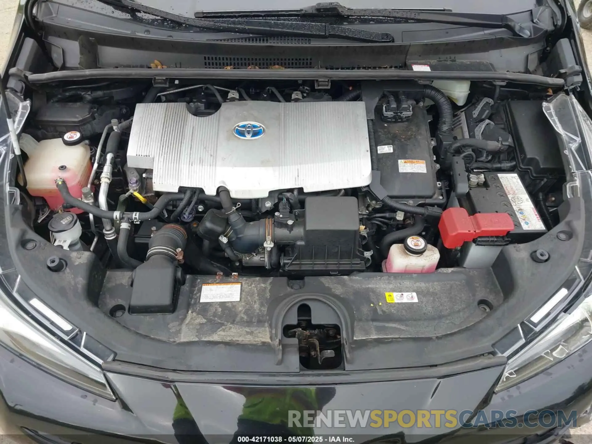 10 fotografías del automóvil dañado JTDL9RFU8L3014930 TOYOTA PRIUS 2020