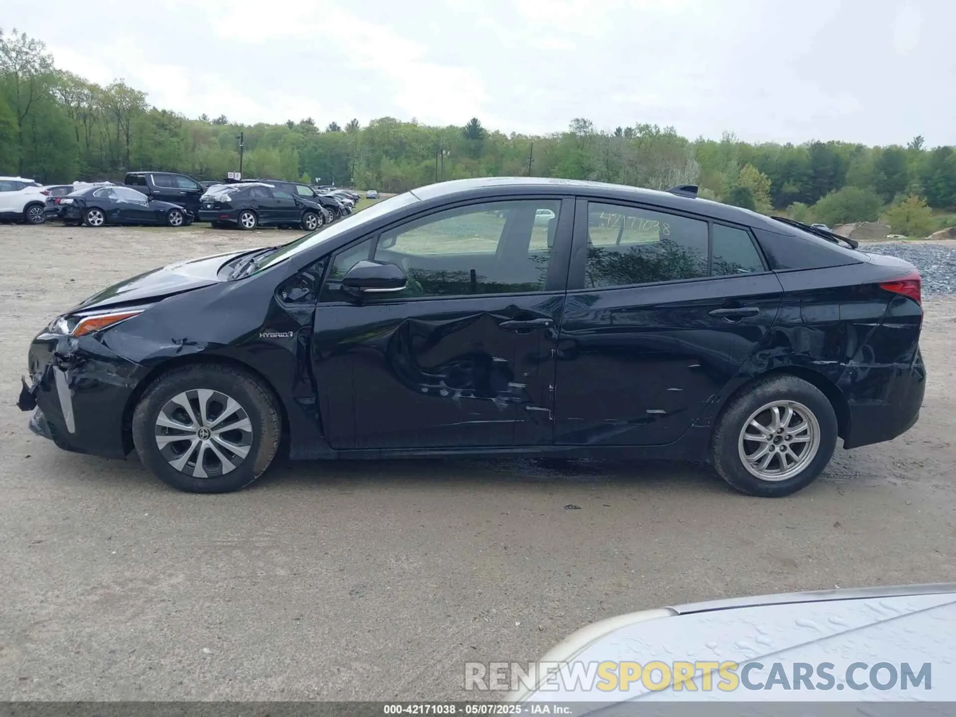 15 fotografías del automóvil dañado JTDL9RFU8L3014930 TOYOTA PRIUS 2020