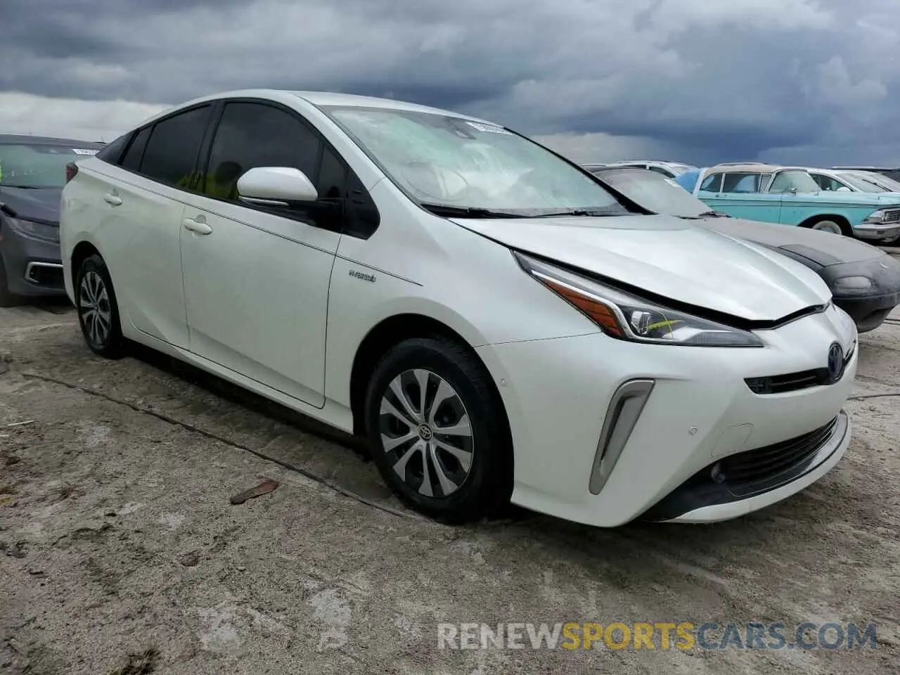 4 fotografías del automóvil dañado JTDL9RFU9L3016332 TOYOTA PRIUS 2020