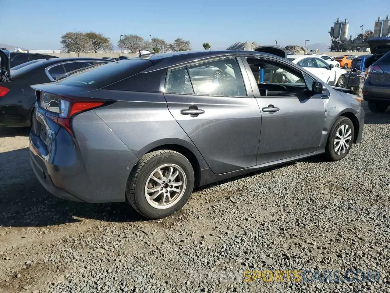 3 fotografías del automóvil dañado JTDL9RFU9L3017464 TOYOTA PRIUS 2020