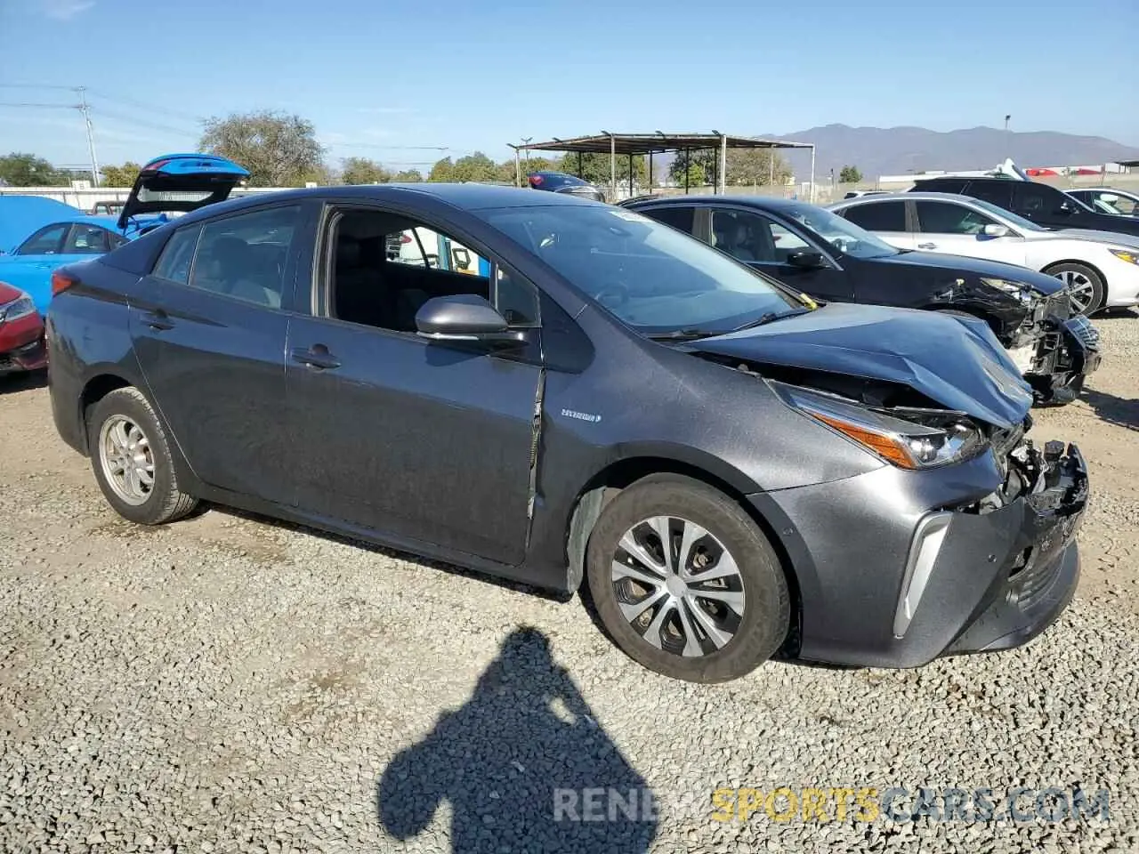 4 fotografías del automóvil dañado JTDL9RFU9L3017464 TOYOTA PRIUS 2020