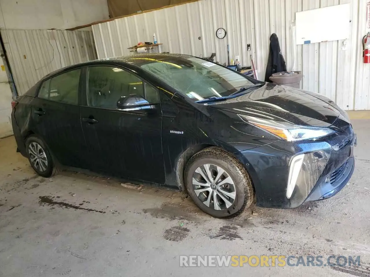 4 fotografías del automóvil dañado JTDL9RFU9L3017948 TOYOTA PRIUS 2020