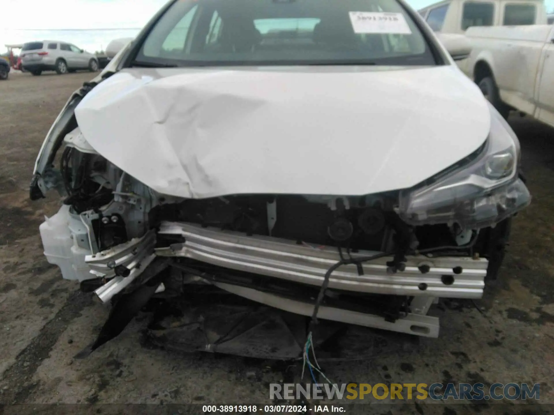 13 fotografías del automóvil dañado JTDL9RFU9L3019358 TOYOTA PRIUS 2020