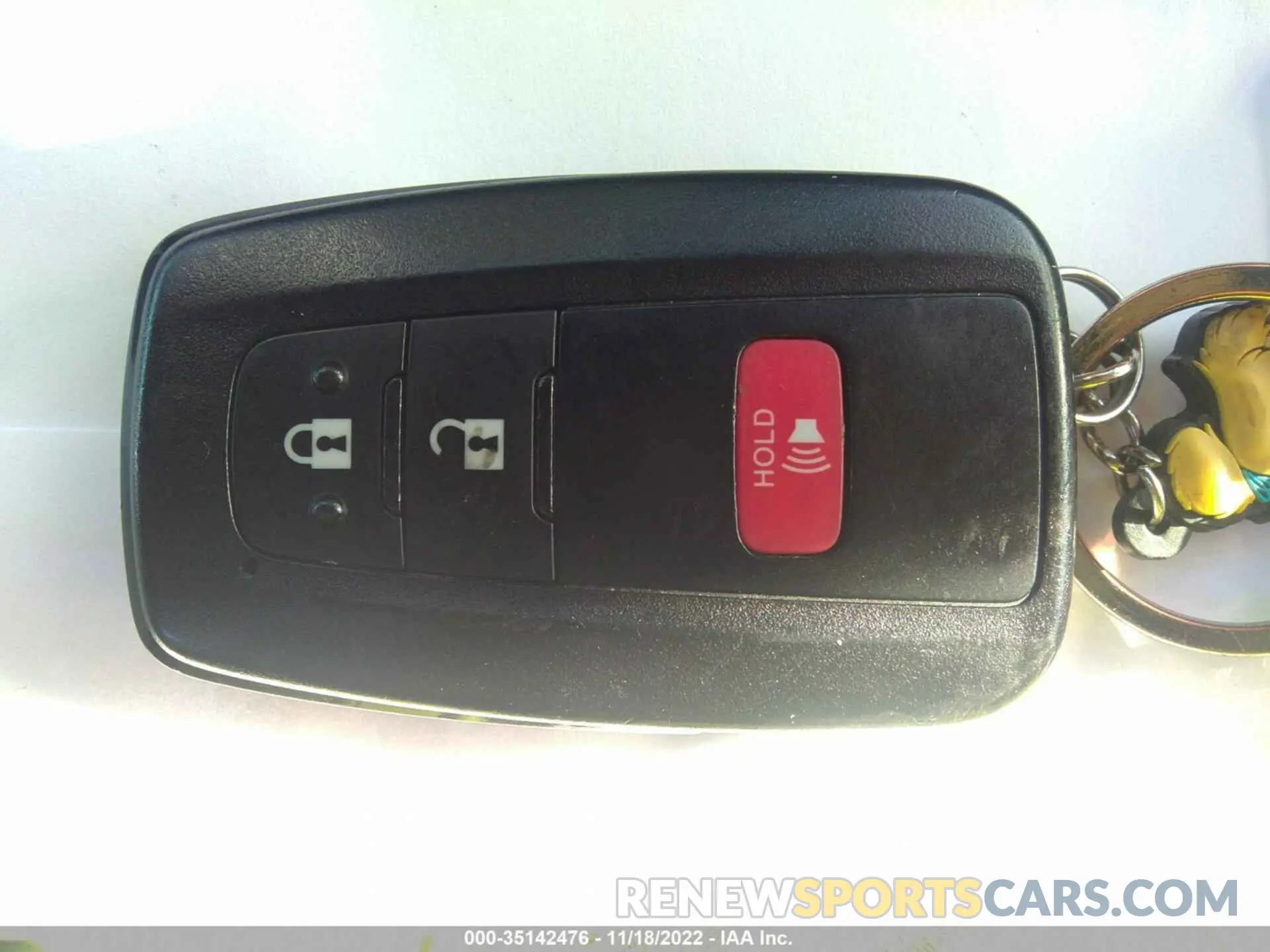 11 fotografías del automóvil dañado JTDL9RFU9L3022096 TOYOTA PRIUS 2020
