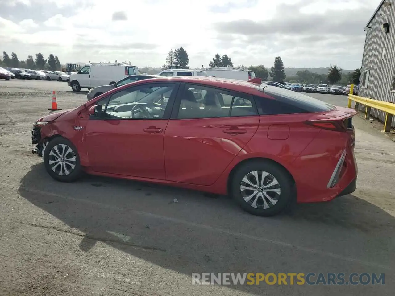 2 fotografías del automóvil dañado JTDKAMFP3M3185473 TOYOTA PRIUS 2021