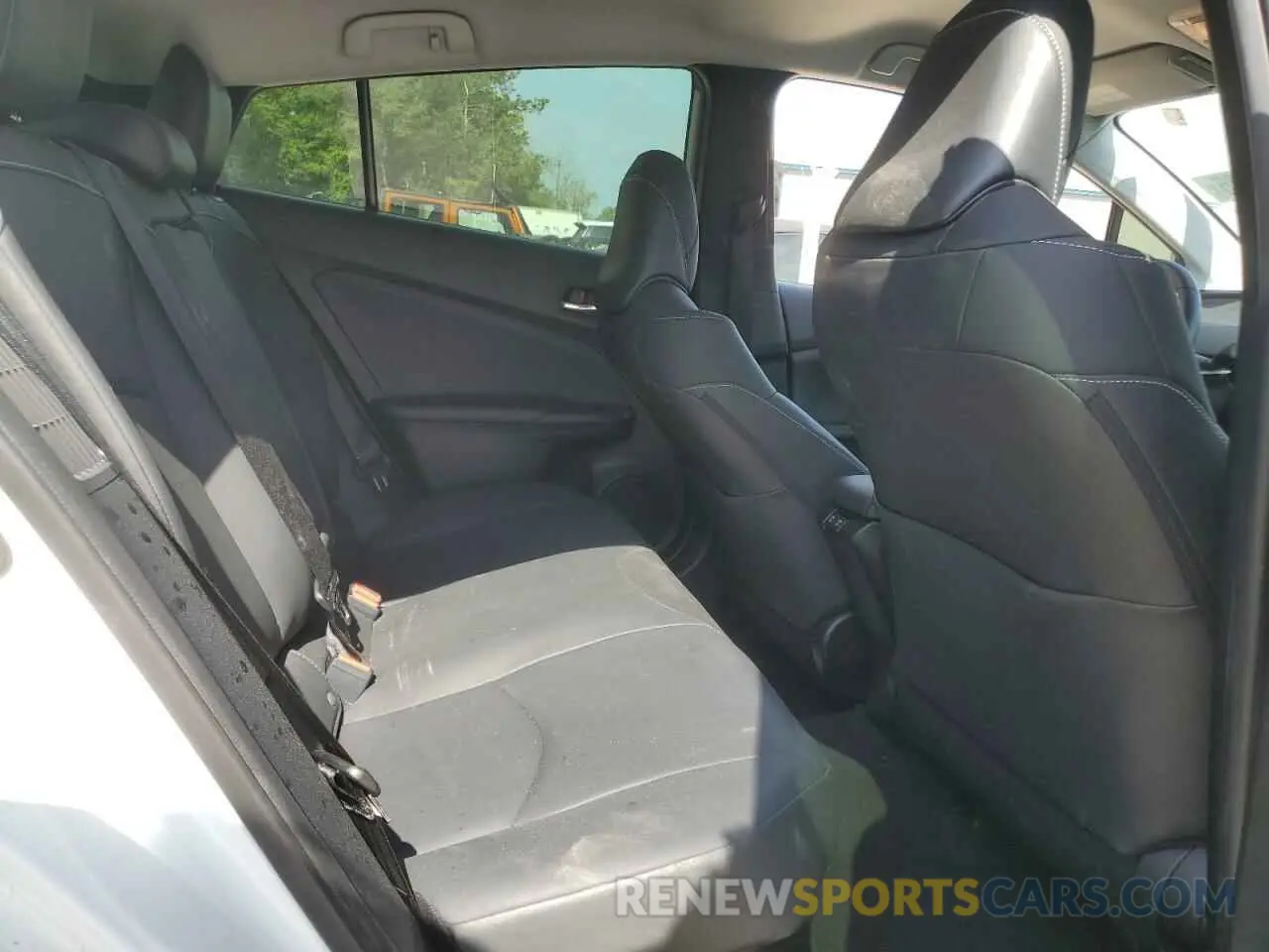 10 fotografías del automóvil dañado JTDKAMFP4M3175809 TOYOTA PRIUS 2021