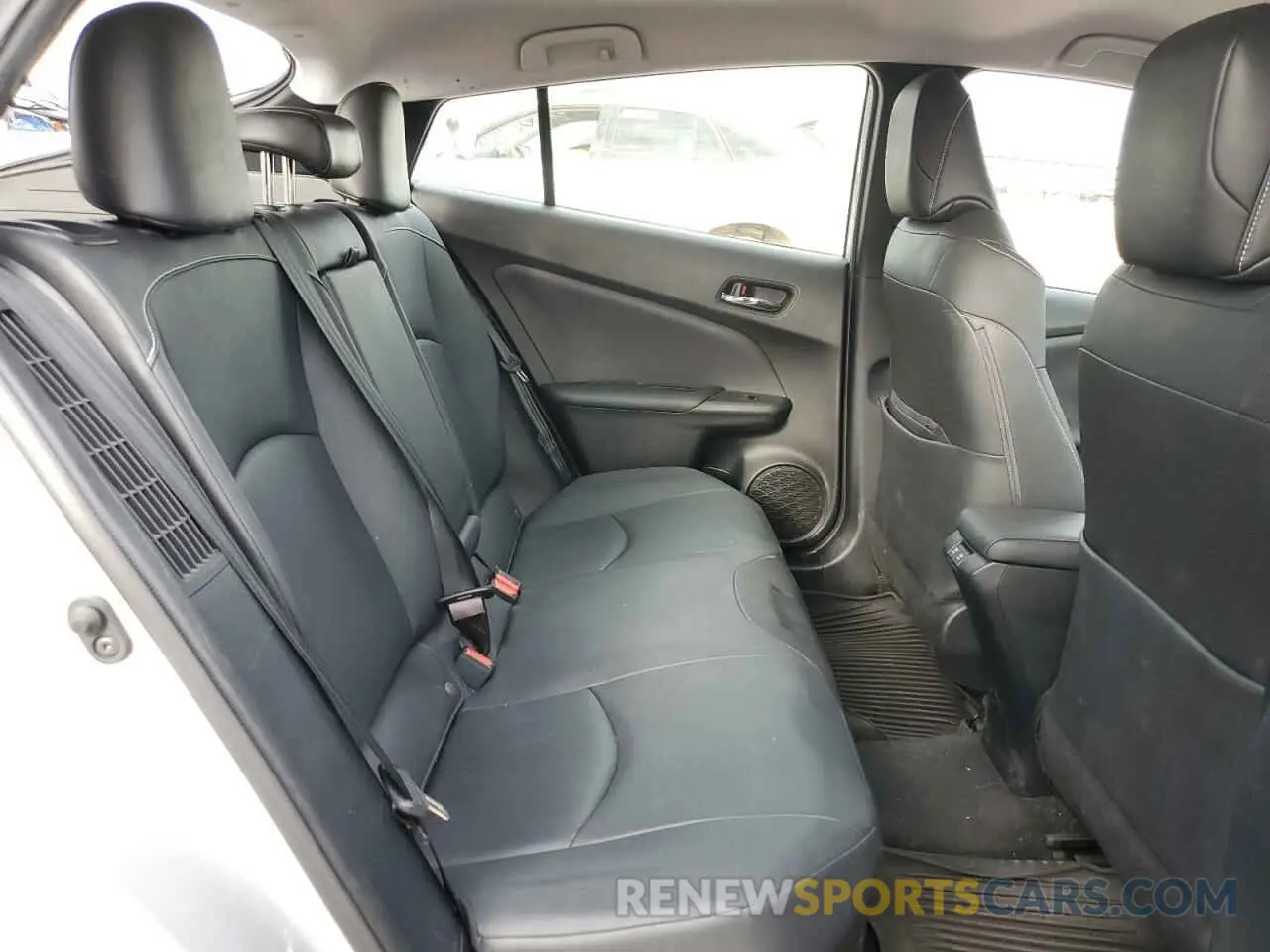10 fotografías del automóvil dañado JTDKAMFP5M3164768 TOYOTA PRIUS 2021