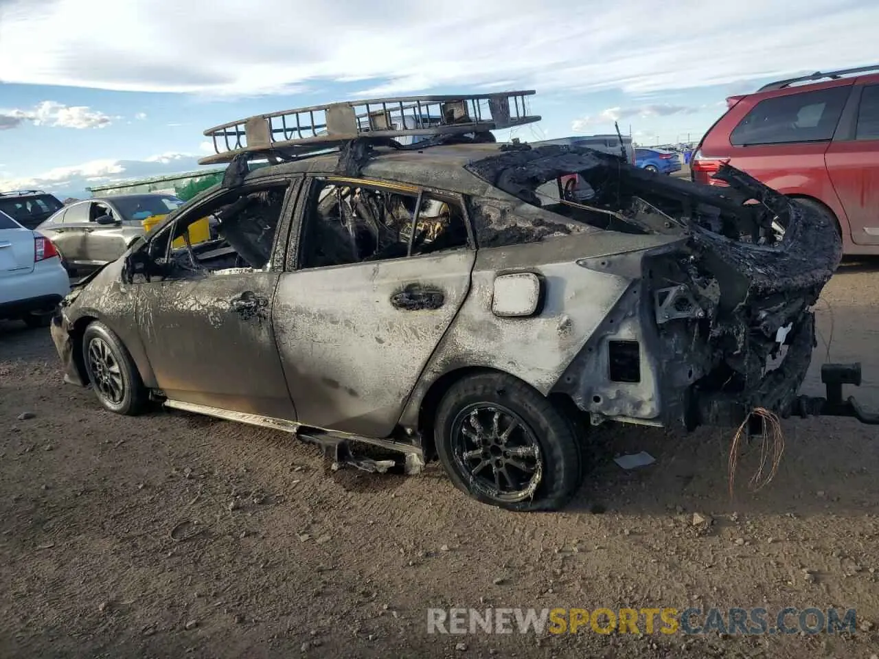 2 fotografías del automóvil dañado JTDKAMFP5M3174281 TOYOTA PRIUS 2021