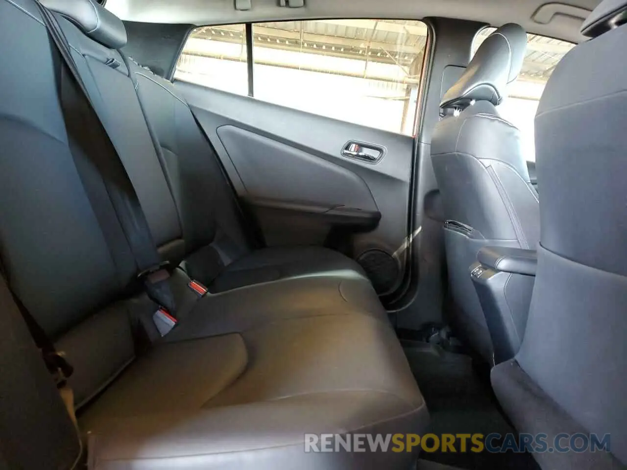 10 fotografías del automóvil dañado JTDKAMFP6M3170627 TOYOTA PRIUS 2021