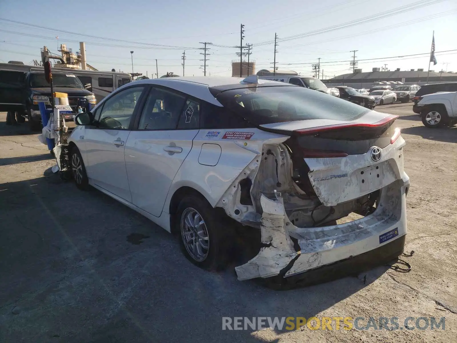 3 fotografías del automóvil dañado JTDKAMFP8M3176994 TOYOTA PRIUS 2021