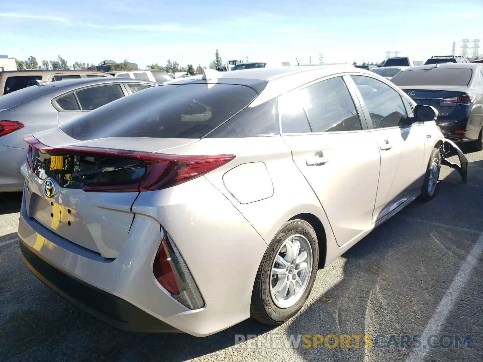 4 fotografías del automóvil dañado JTDKAMFPXM3170890 TOYOTA PRIUS 2021