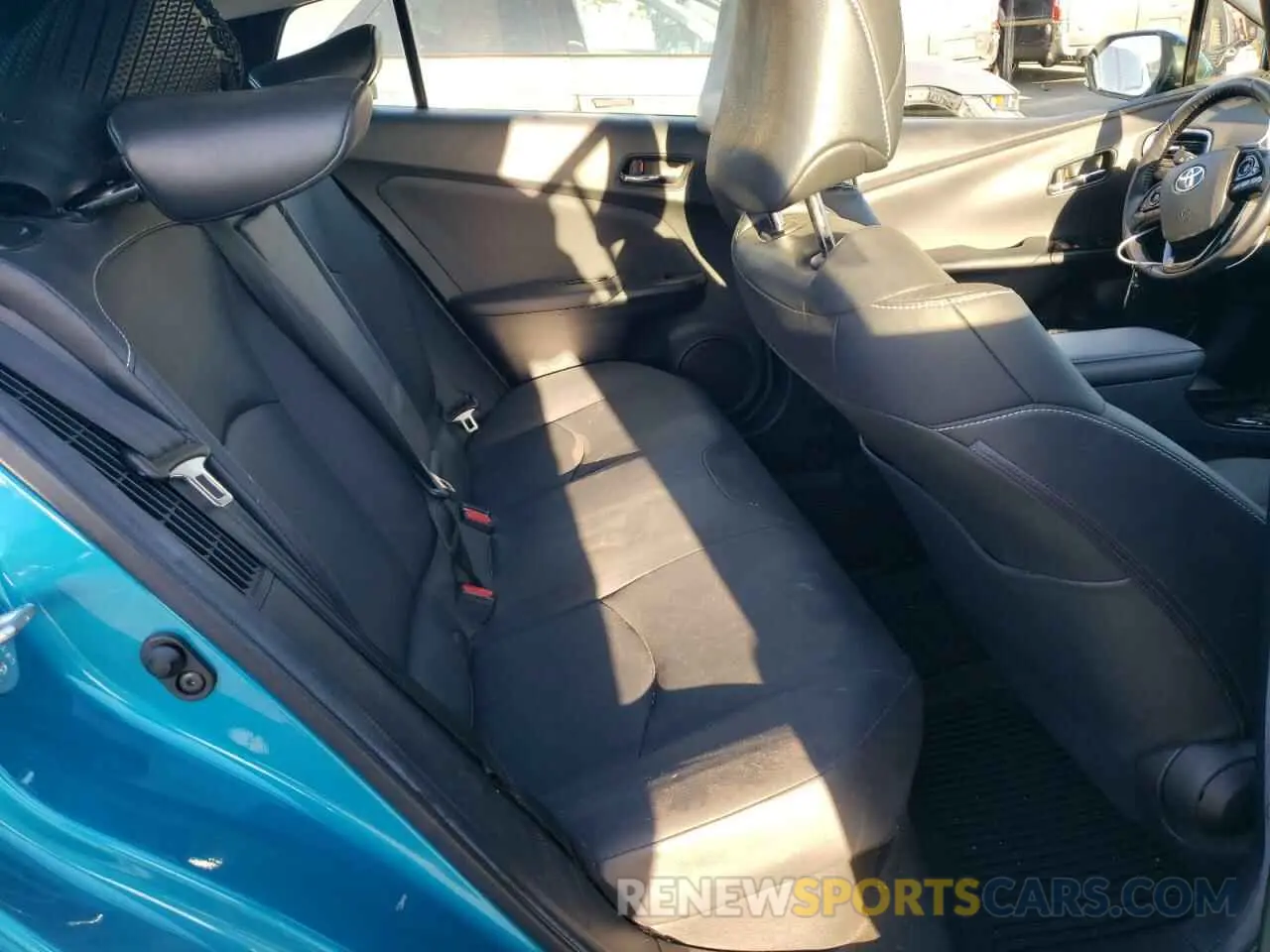 10 fotografías del automóvil dañado JTDKAMFPXM3176270 TOYOTA PRIUS 2021