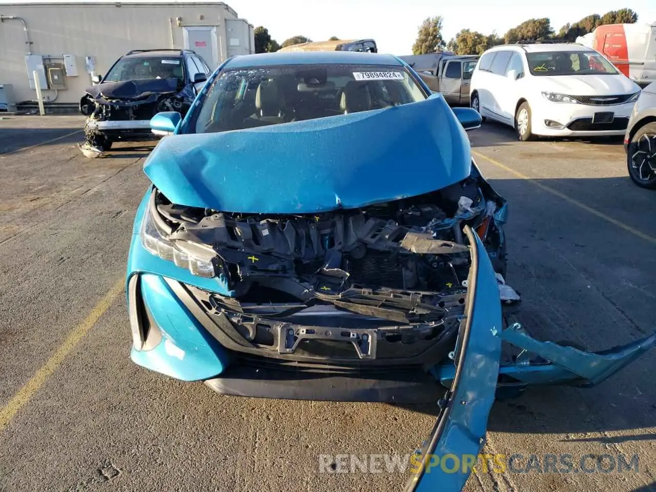5 fotografías del automóvil dañado JTDKAMFPXM3176270 TOYOTA PRIUS 2021