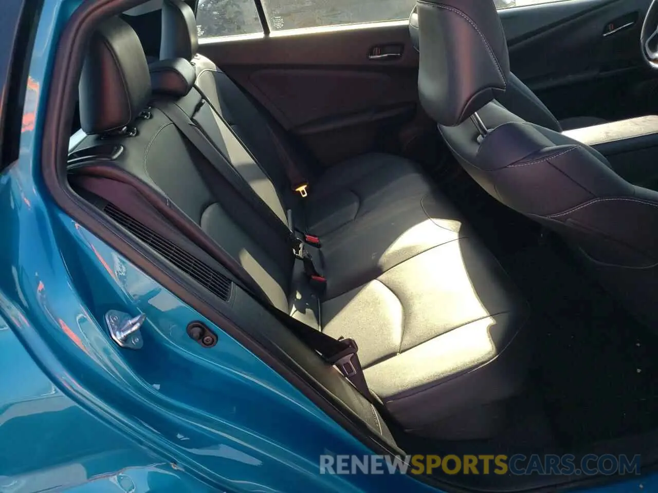 6 fotografías del automóvil dañado JTDKAMFPXM3180691 TOYOTA PRIUS 2021