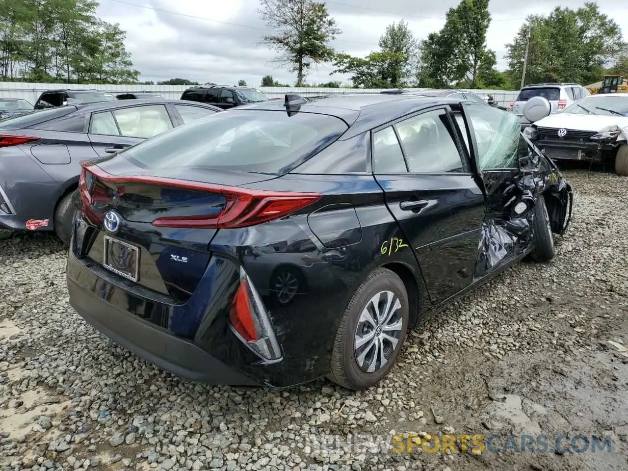 4 fotografías del automóvil dañado JTDKAMFPXM3184661 TOYOTA PRIUS 2021