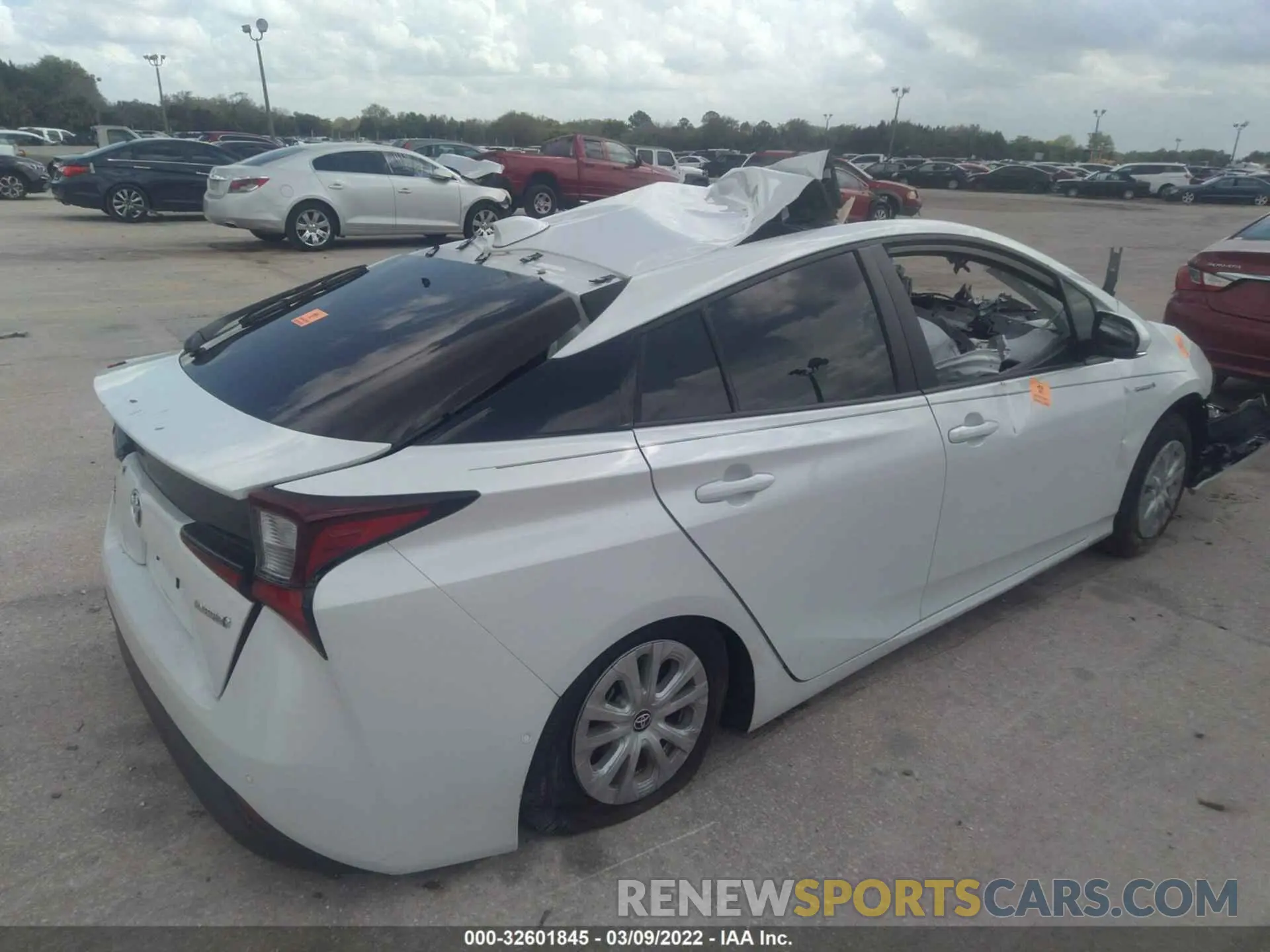 4 fotografías del automóvil dañado JTDKAMFU0M3138827 TOYOTA PRIUS 2021