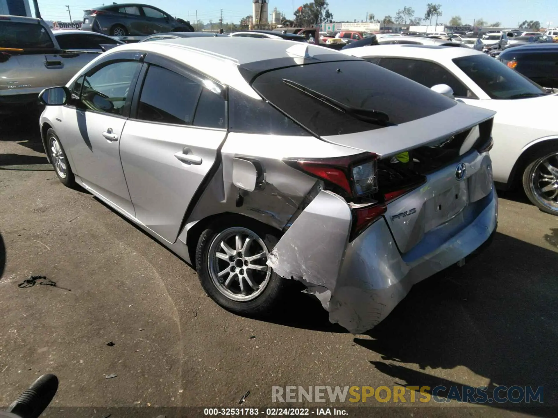 3 fotografías del automóvil dañado JTDKAMFU1M3130509 TOYOTA PRIUS 2021