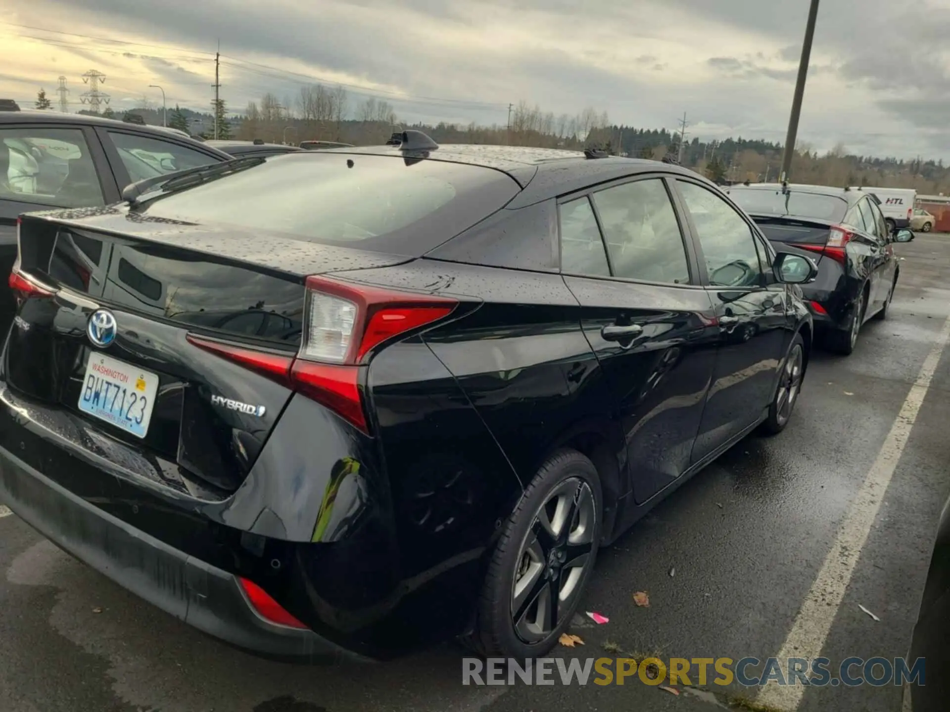 2 fotografías del automóvil dañado JTDKAMFU1M3136195 TOYOTA PRIUS 2021