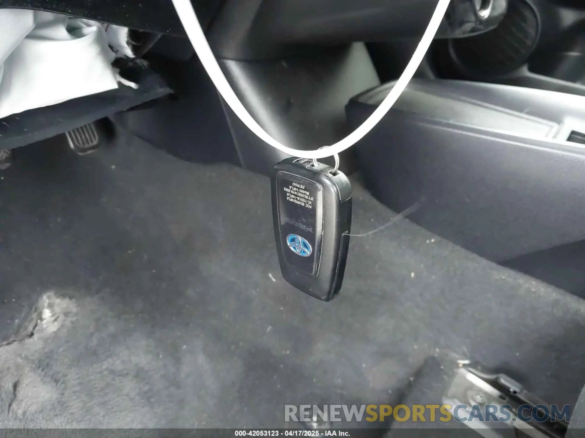 11 fotografías del automóvil dañado JTDKAMFU1M3147715 TOYOTA PRIUS 2021