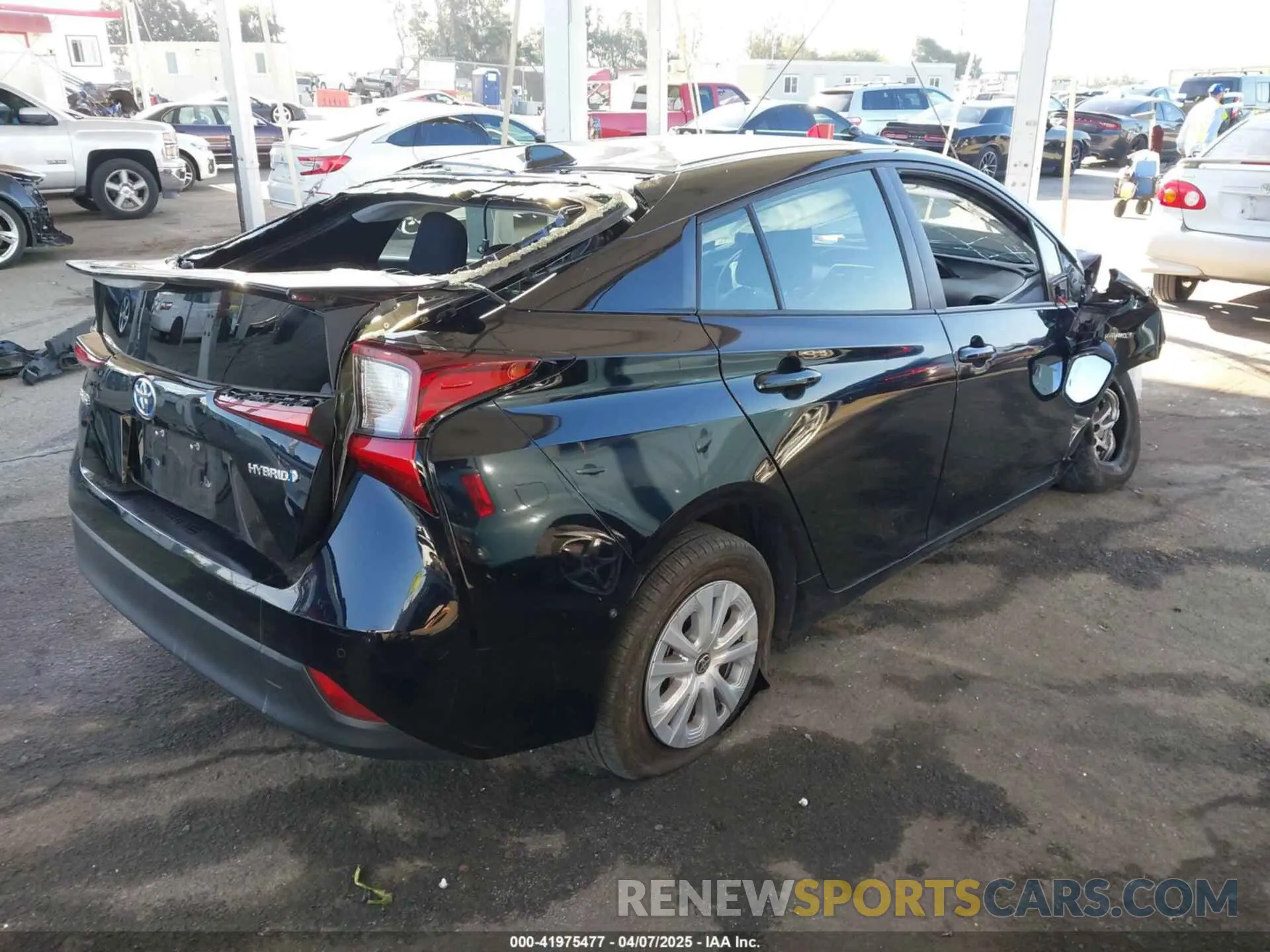 4 fotografías del automóvil dañado JTDKAMFU2M3134178 TOYOTA PRIUS 2021