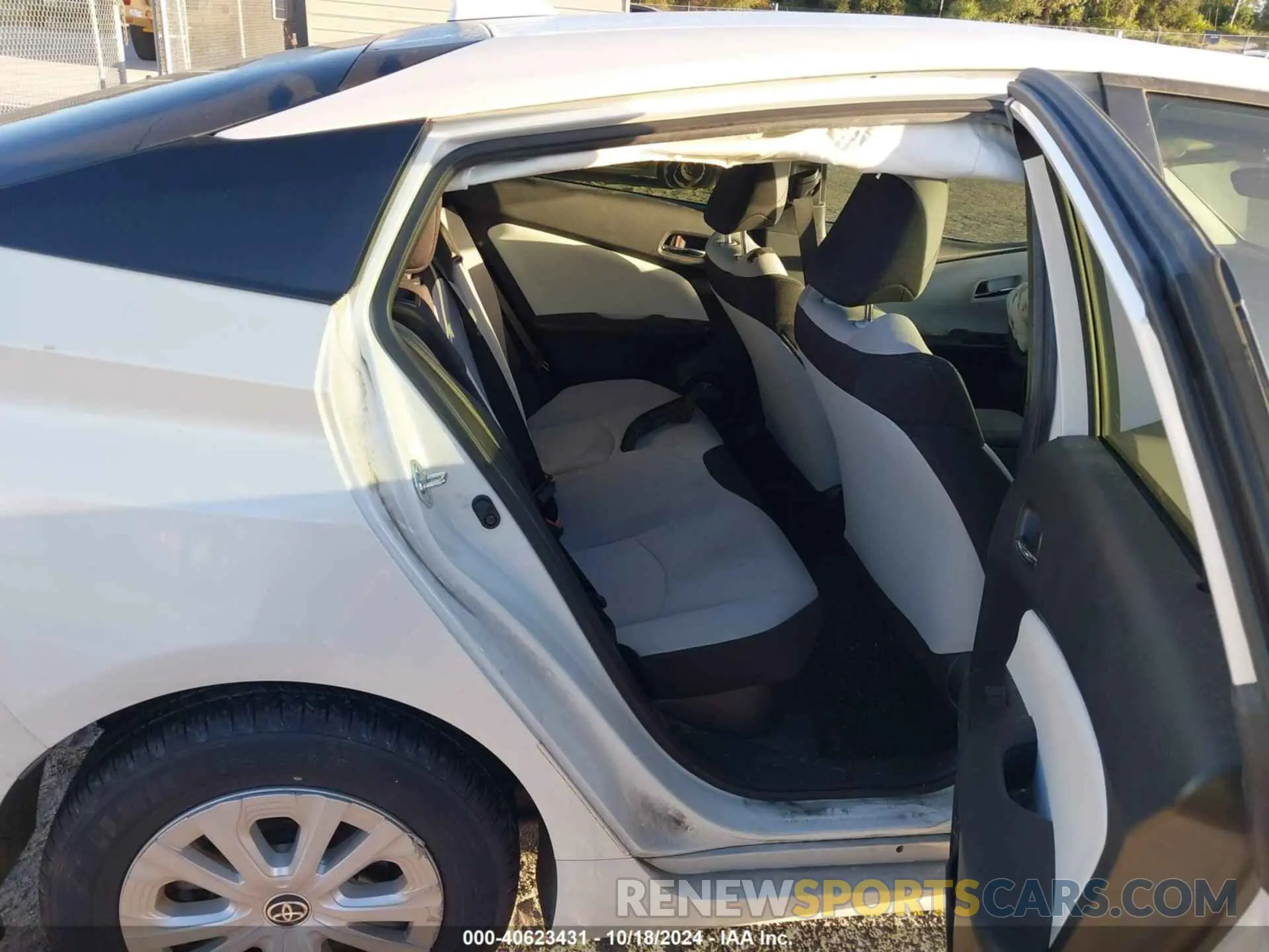 8 fotografías del automóvil dañado JTDKAMFU2M3141504 TOYOTA PRIUS 2021