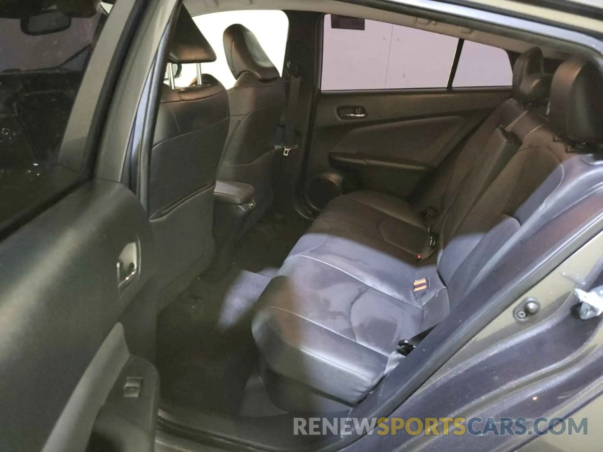 2 fotografías del automóvil dañado JTDKAMFU2M3143124 TOYOTA PRIUS 2021