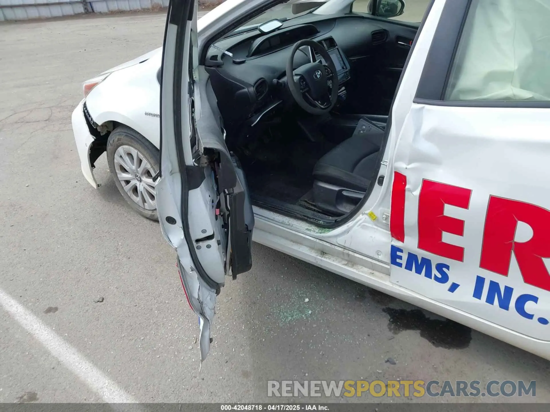 19 fotografías del automóvil dañado JTDKAMFU3M3129569 TOYOTA PRIUS 2021
