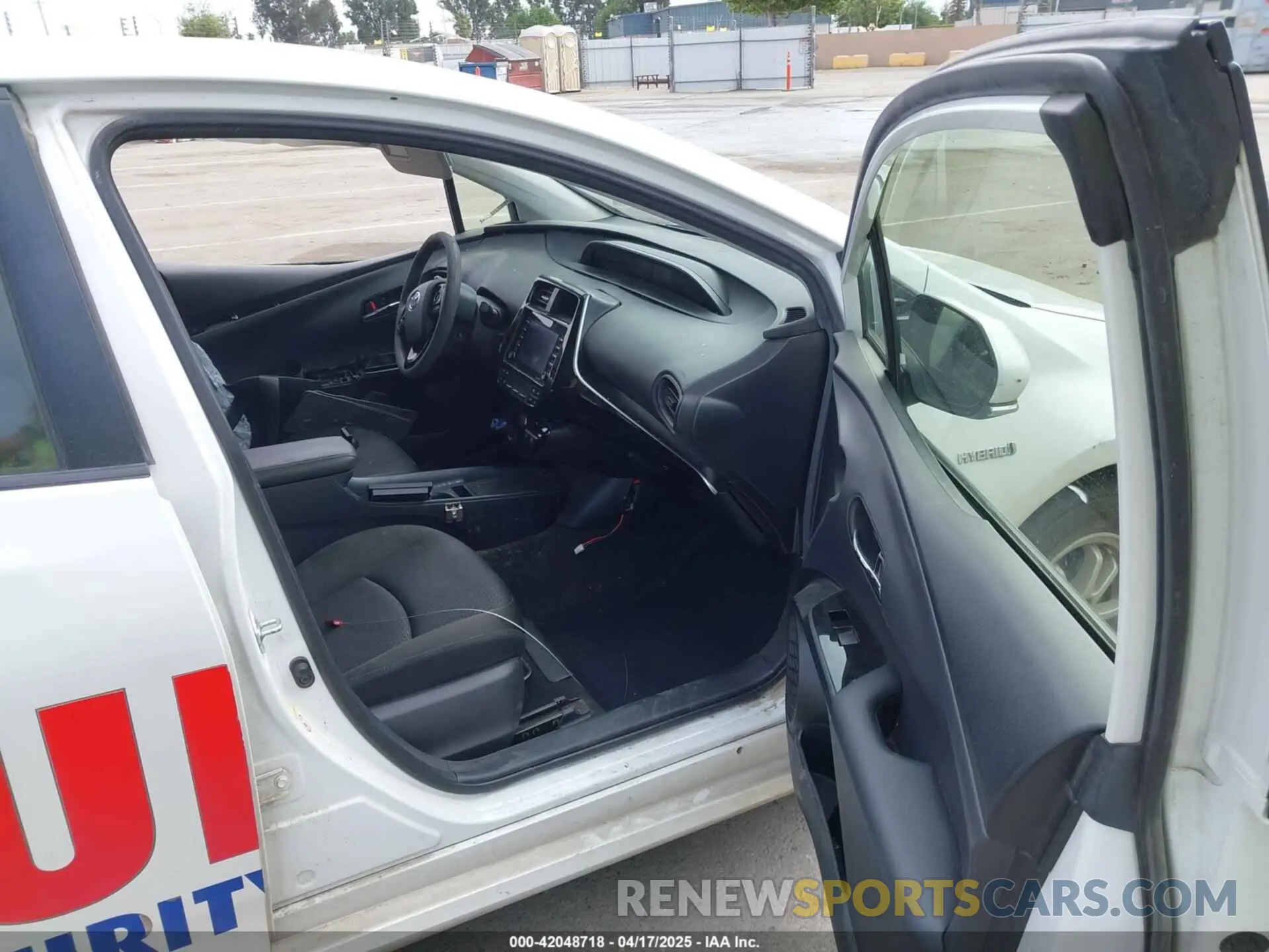 5 fotografías del automóvil dañado JTDKAMFU3M3129569 TOYOTA PRIUS 2021