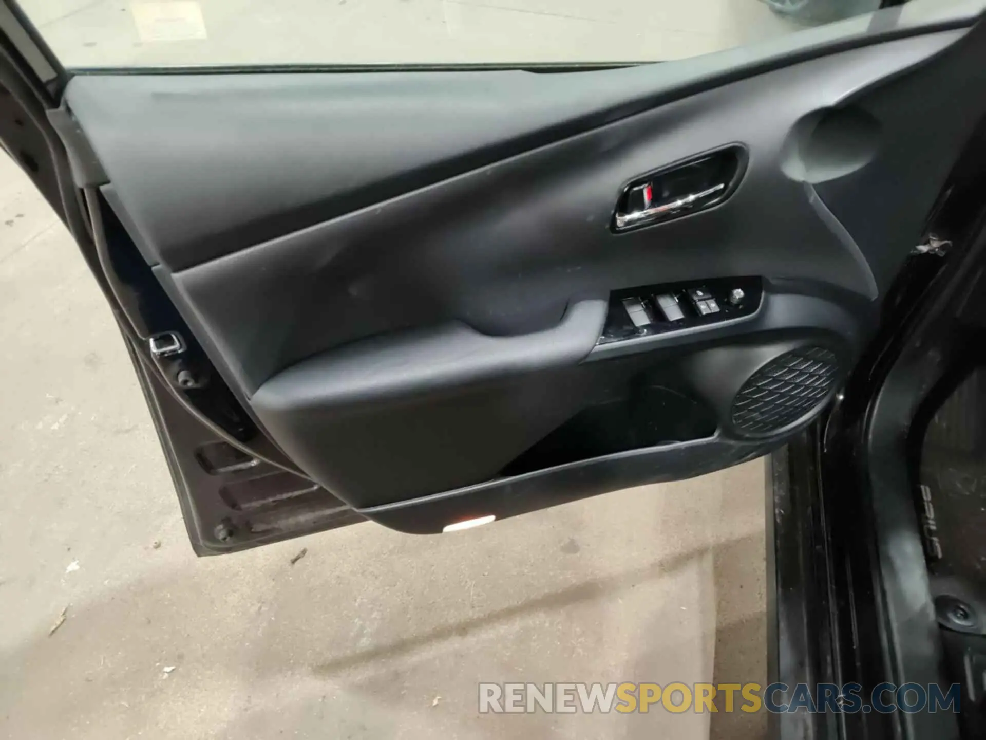 19 fotografías del automóvil dañado JTDKAMFU3M3136568 TOYOTA PRIUS 2021