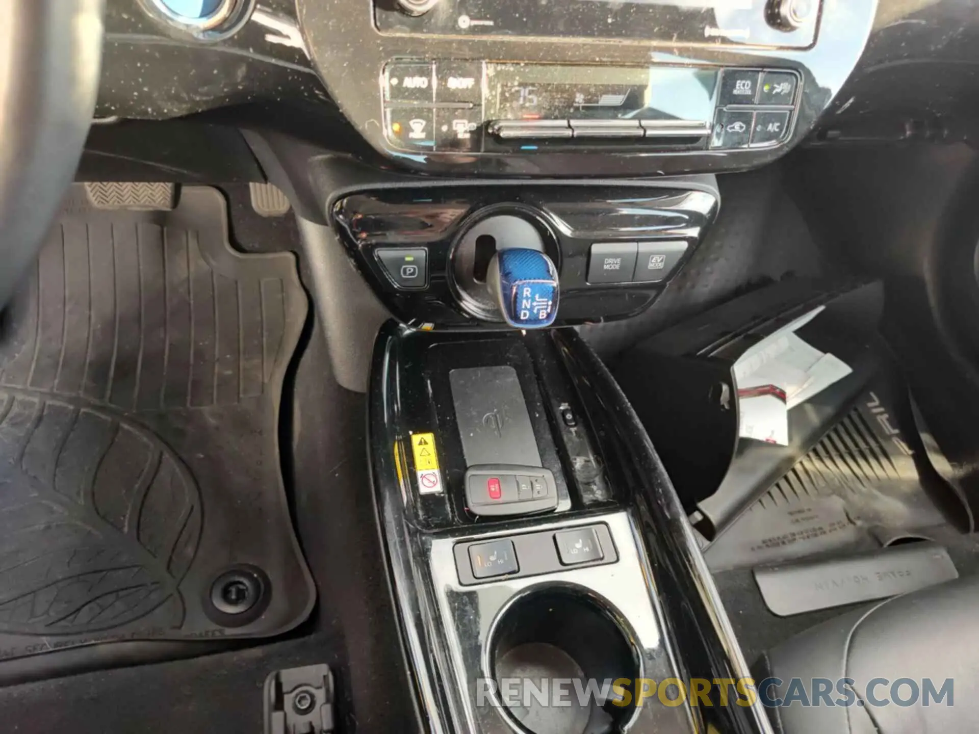 36 fotografías del automóvil dañado JTDKAMFU3M3136568 TOYOTA PRIUS 2021
